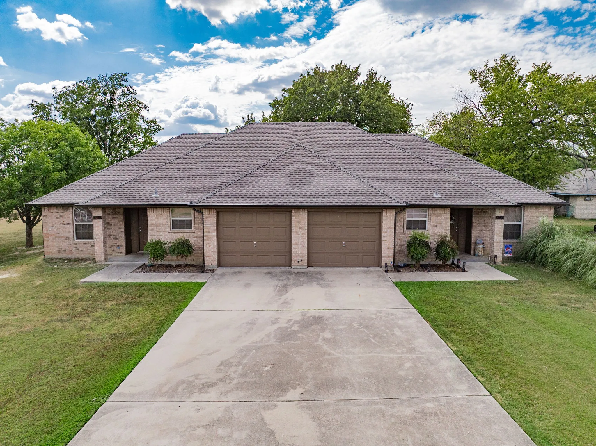 Duplex For Sale in Hunt County , 26 Duplex Portfolio, Commerce, Texas 75428, 3 Bedroom, 2 Bathroom, 1 Garage spaces, 0 Sqft, built in 2015, mls#21405021, Real Estate Agent in Commerce, Homes For Sale in Hunt county, Homes For Sale in Commerce, Realtor in Commerce Texas, Real Estate Brokerage Independent Realty Texas, Luminita Cordes Realtor