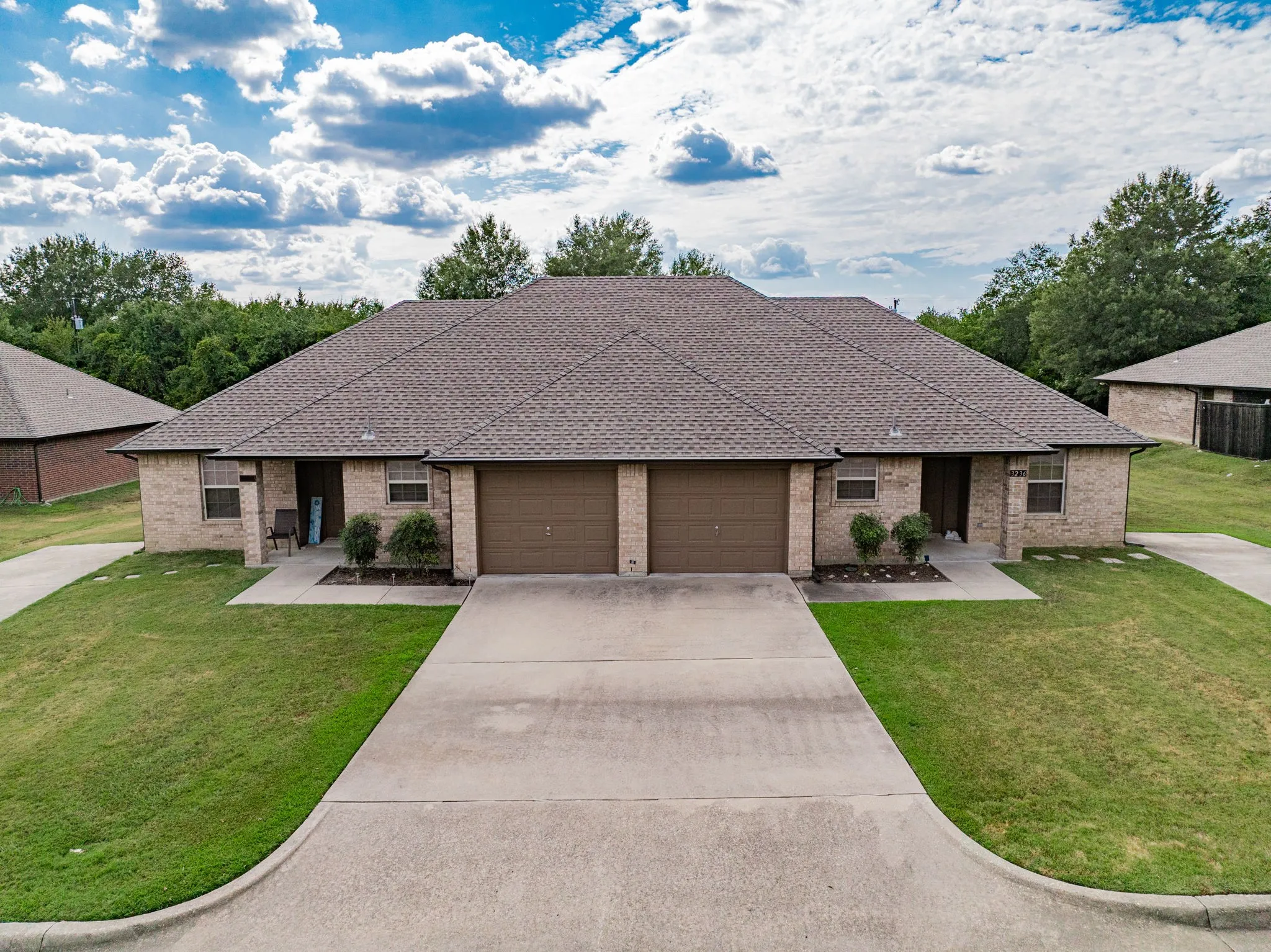 Duplex For Sale in Hunt County , 26 Duplex Portfolio, Commerce, Texas 75428, 3 Bedroom, 2 Bathroom, 1 Garage spaces, 0 Sqft, built in 2015, mls#21405021, Real Estate Agent in Commerce, Homes For Sale in Hunt county, Homes For Sale in Commerce, Realtor in Commerce Texas, Real Estate Brokerage Independent Realty Texas, Luminita Cordes Realtor