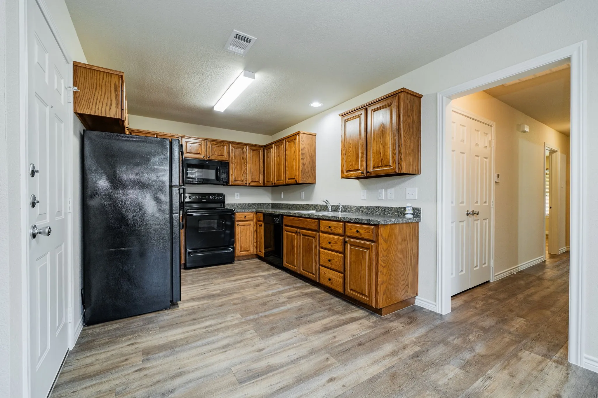 Duplex For Sale in Hunt County , 26 Duplex Portfolio, Commerce, Texas 75428, 3 Bedroom, 2 Bathroom, 1 Garage spaces, 0 Sqft, built in 2015, mls#21405021, Real Estate Agent in Commerce, Homes For Sale in Hunt county, Homes For Sale in Commerce, Realtor in Commerce Texas, Real Estate Brokerage Independent Realty Texas, Luminita Cordes Realtor