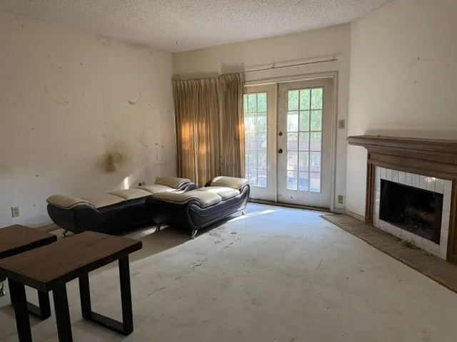 Condominium For Sale in Dallas County , 9801 Royal Lane 308, Dallas, Texas 75231, 2 Bedroom, 3 Bathroom, Garage spaces, 1,170 Sqft, built in 1981, mls#21408622, Real Estate Agent in Dallas, Homes For Sale in Dallas county, Homes For Sale in Dallas, Realtor in Dallas Texas, Real Estate Brokerage Independent Realty Texas, Luminita Cordes Realtor