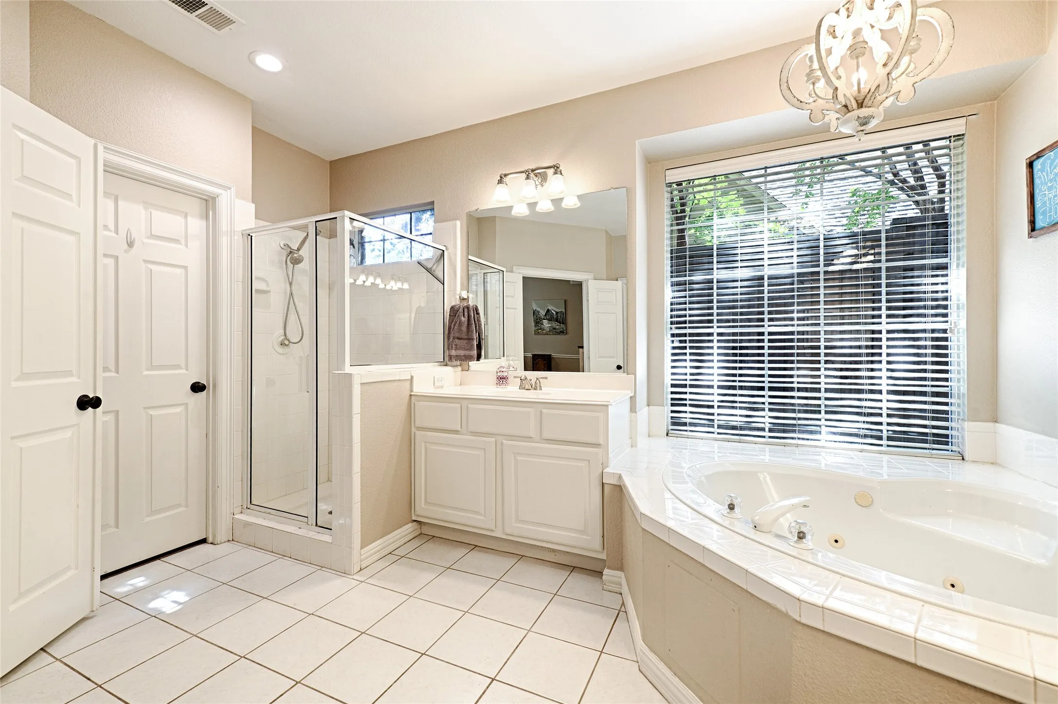 Single Family Residence For Sale in Dallas County , 114 Westwind Drive, Coppell, Texas 75019, 5 Bedroom, 4 Bathroom, 2 Garage spaces, 3,606 Sqft, built in 1993, mls#21403228, Real Estate Agent in Coppell, Homes For Sale in Dallas county, Homes For Sale in Coppell, Realtor in Coppell Texas, Real Estate Brokerage Independent Realty Texas, Luminita Cordes Realtor