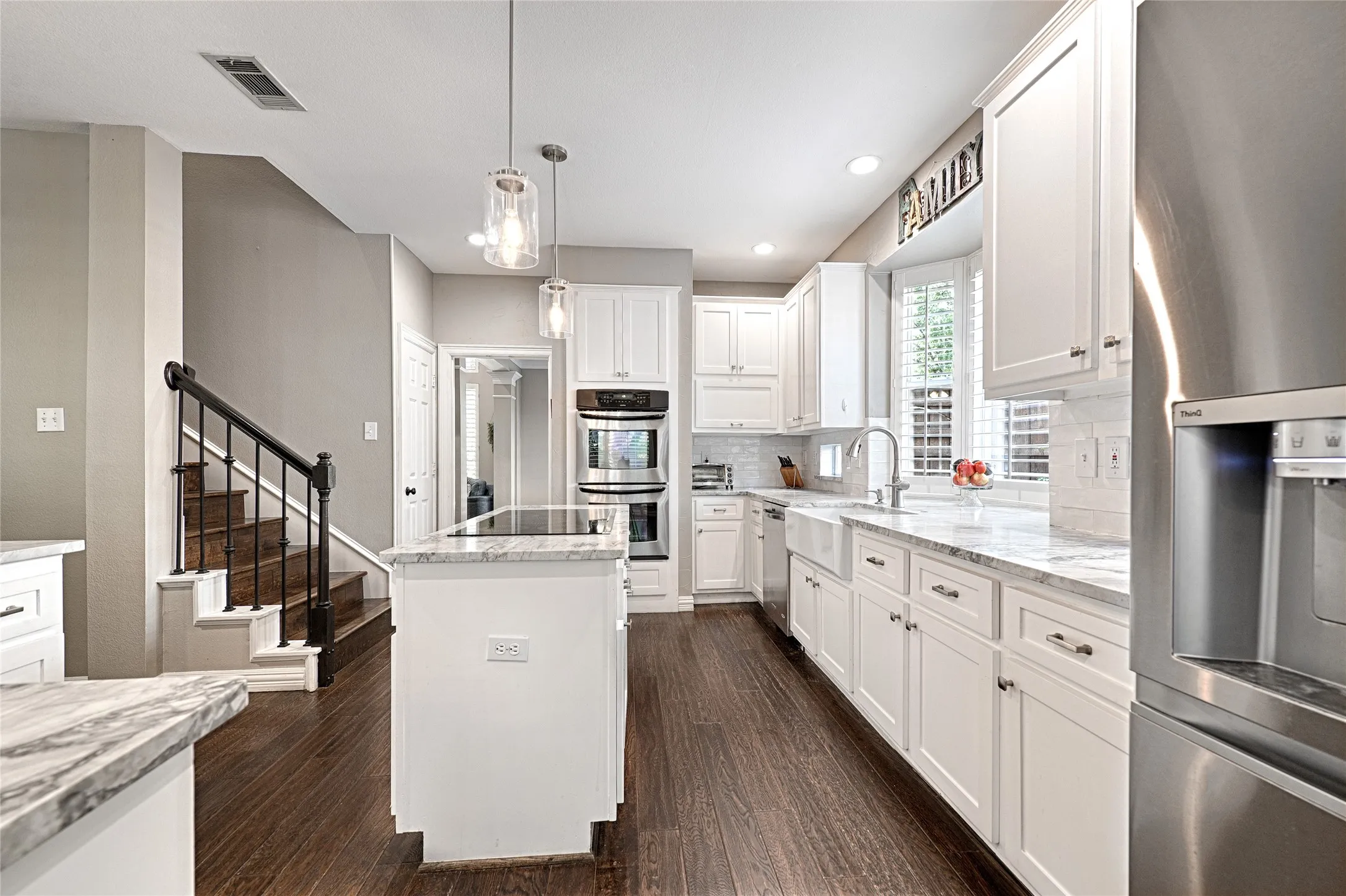 Single Family Residence For Sale in Dallas County , 114 Westwind Drive, Coppell, Texas 75019, 5 Bedroom, 4 Bathroom, 2 Garage spaces, 3,606 Sqft, built in 1993, mls#21403228, Real Estate Agent in Coppell, Homes For Sale in Dallas county, Homes For Sale in Coppell, Realtor in Coppell Texas, Real Estate Brokerage Independent Realty Texas, Luminita Cordes Realtor