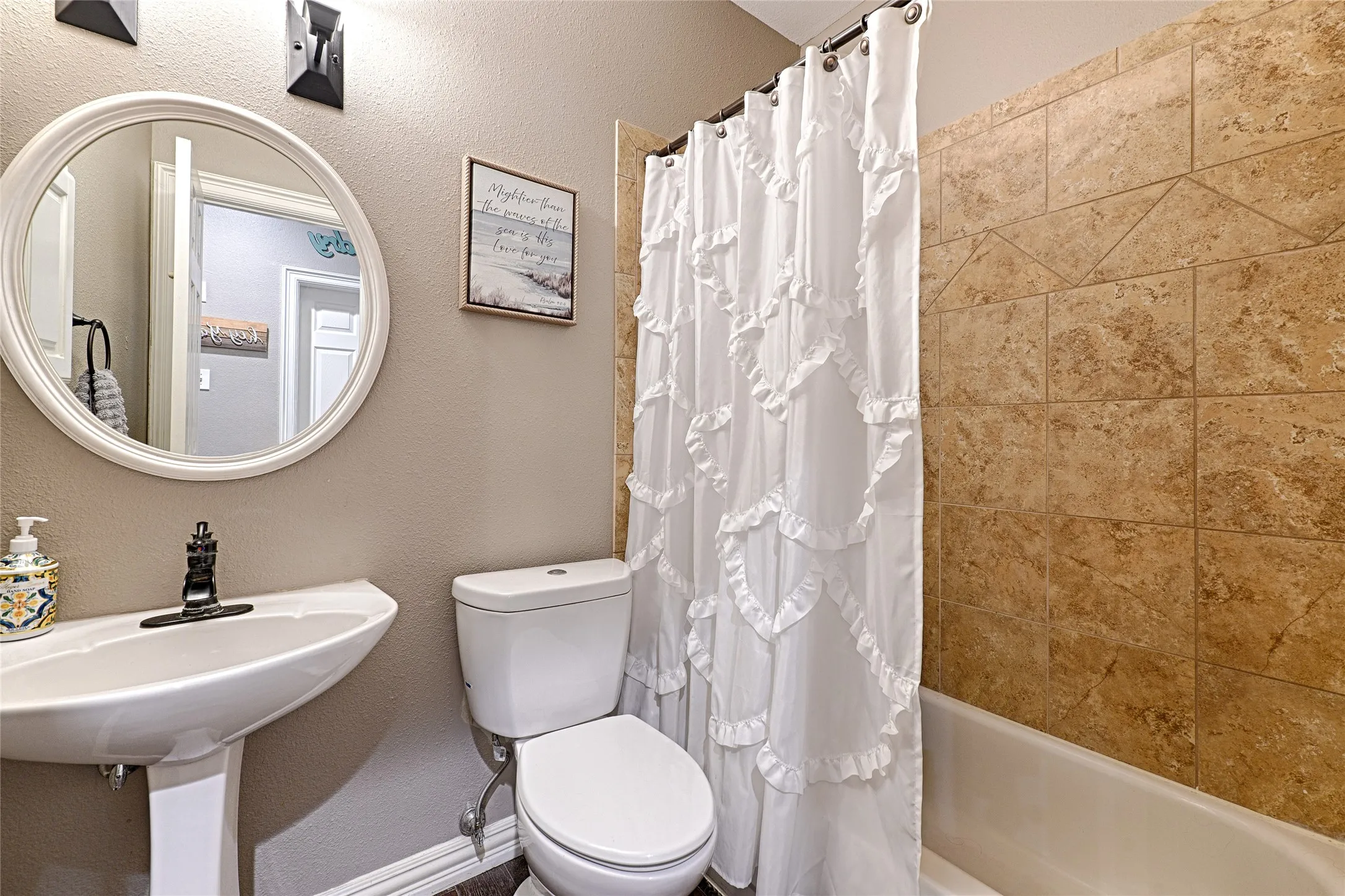Single Family Residence For Sale in Dallas County , 114 Westwind Drive, Coppell, Texas 75019, 5 Bedroom, 4 Bathroom, 2 Garage spaces, 3,606 Sqft, built in 1993, mls#21403228, Real Estate Agent in Coppell, Homes For Sale in Dallas county, Homes For Sale in Coppell, Realtor in Coppell Texas, Real Estate Brokerage Independent Realty Texas, Luminita Cordes Realtor