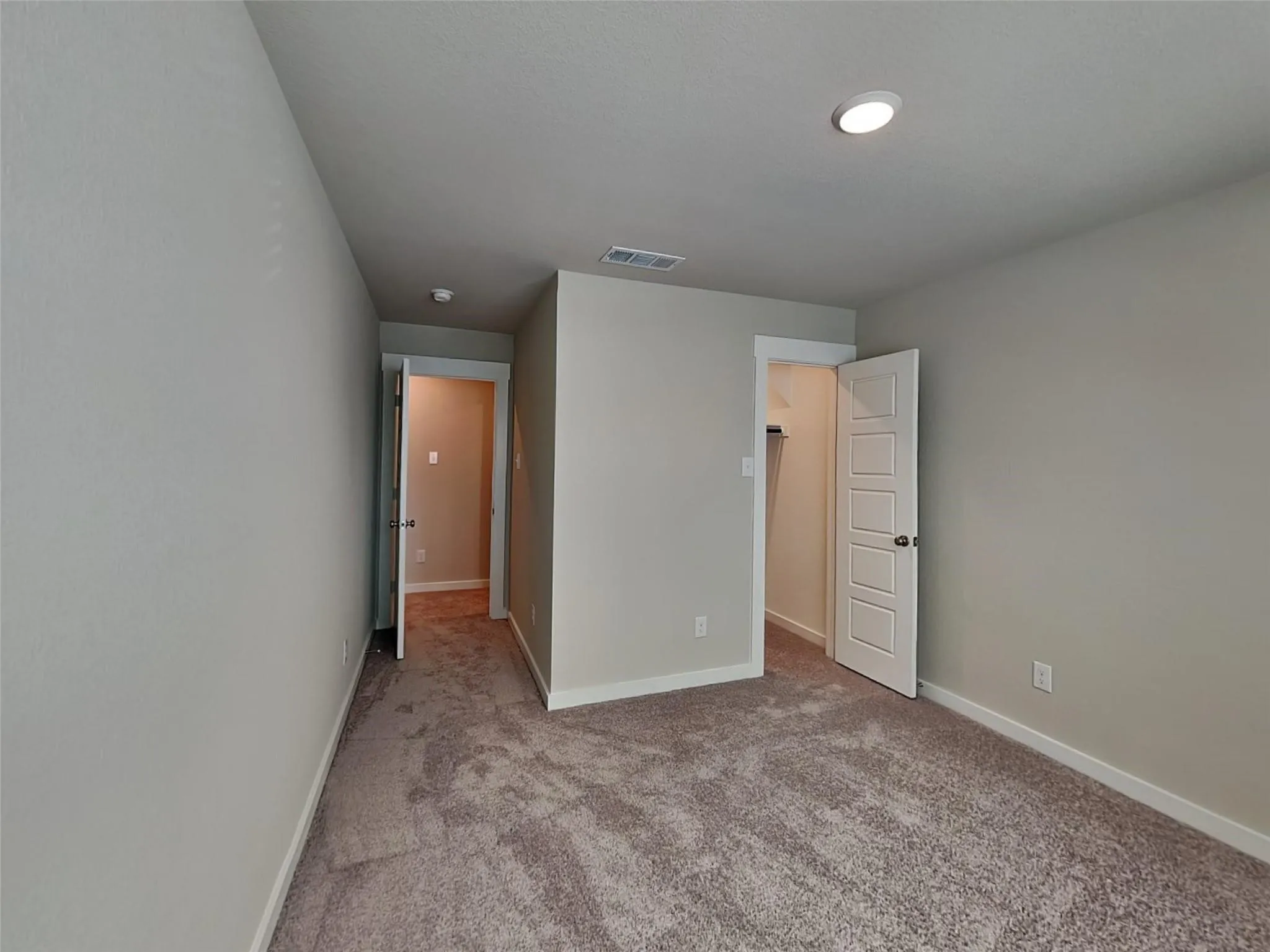 Townhouse For Rent in Tarrant County , 226 Territory Trail, Fort Worth, Texas 76120, 3 Bedroom, 3 Bathroom, 2 Garage spaces, 1,729 Sqft, built in 2025, mls#21408623, Real Estate Agent in Fort Worth, Homes For Rent in Tarrant county, Homes For Rent in Fort Worth, Realtor in Fort Worth Texas, Real Estate Brokerage Independent Realty Texas, Luminita Cordes Realtor