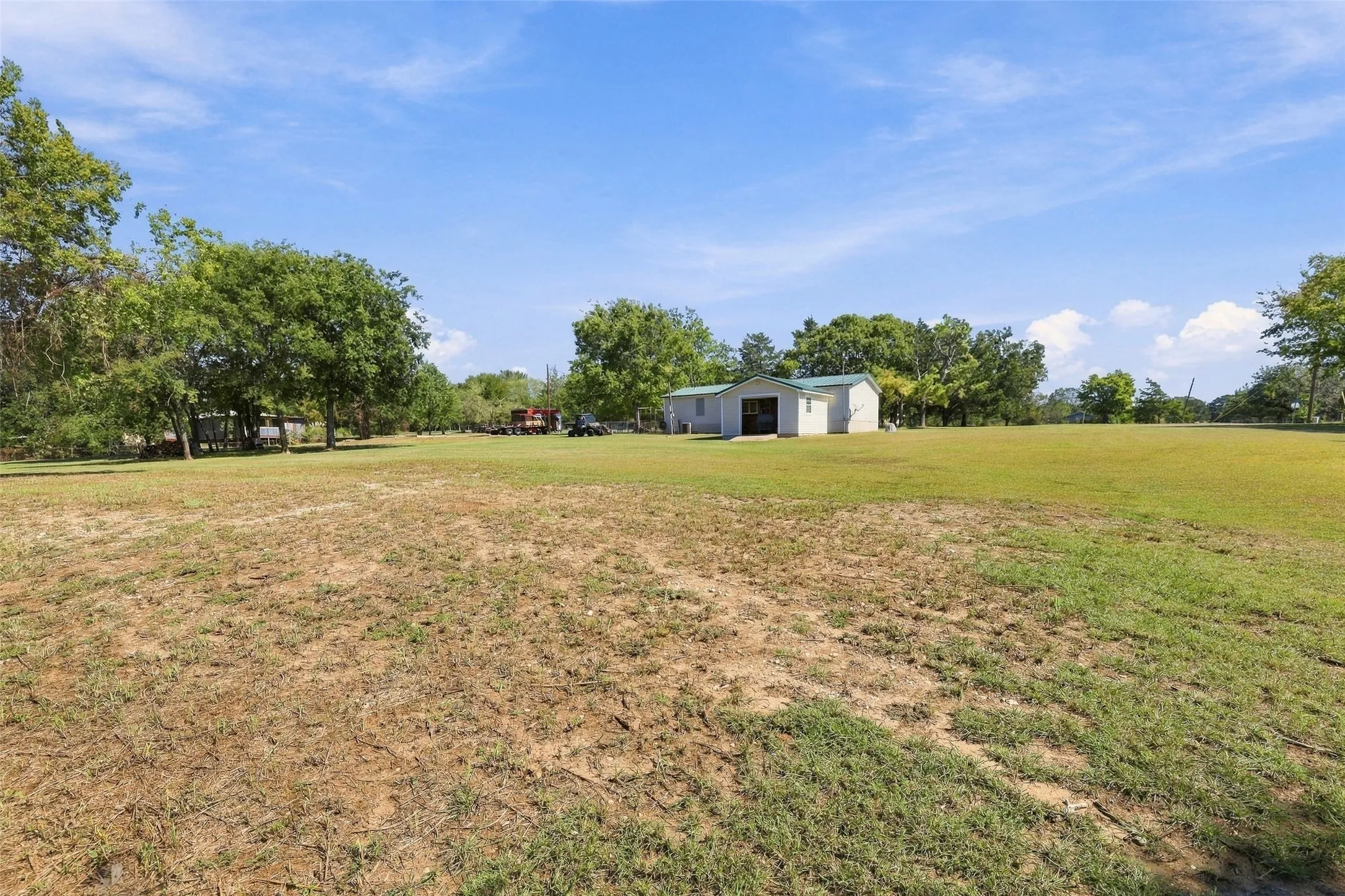 Manufactured Home For Sale in Grayson County , 3111 Preston Road, Denison, Texas 75020, 3 Bedroom, 2 Bathroom, Garage spaces, 2,120 Sqft, built in 2000, mls#21408593, Real Estate Agent in Denison, Homes For Sale in Grayson county, Homes For Sale in Denison, Realtor in Denison Texas, Real Estate Brokerage Independent Realty Texas, Luminita Cordes Realtor