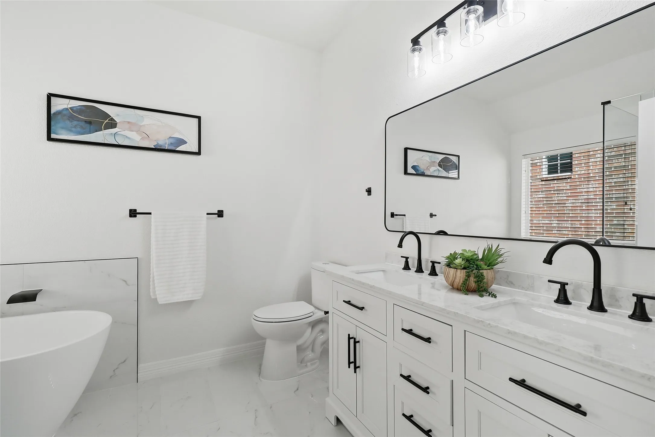 Single Family Residence For Sale in Collin County , 2909 Holly Lane, Wylie, Texas 75098, 4 Bedroom, 2 Bathroom, 2 Garage spaces, 2,178 Sqft, built in 2005, mls#21408626, Real Estate Agent in Wylie, Homes For Sale in Collin county, Homes For Sale in Wylie, Realtor in Wylie Texas, Real Estate Brokerage Independent Realty Texas, Luminita Cordes Realtor