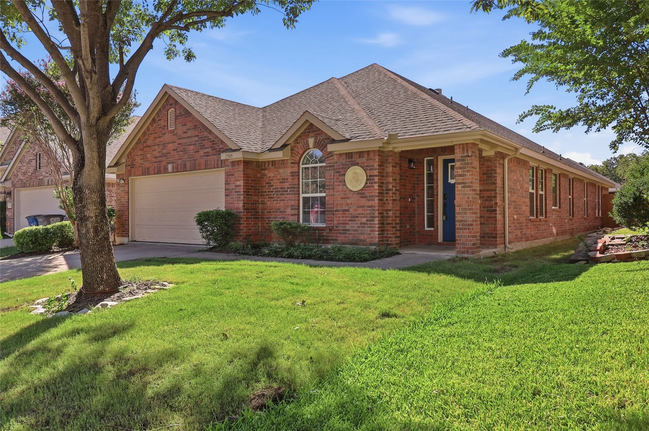 Single Family Residence For Sale in Collin County , 2909 Holly Lane, Wylie, Texas 75098, 4 Bedroom, 2 Bathroom, 2 Garage spaces, 2,178 Sqft, built in 2005, mls#21408626, Real Estate Agent in Wylie, Homes For Sale in Collin county, Homes For Sale in Wylie, Realtor in Wylie Texas, Real Estate Brokerage Independent Realty Texas, Luminita Cordes Realtor