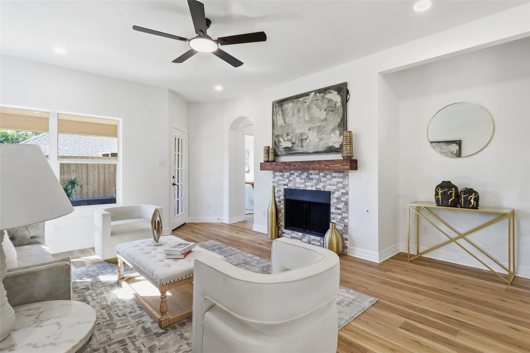 Single Family Residence For Sale in Collin County , 2909 Holly Lane, Wylie, Texas 75098, 4 Bedroom, 2 Bathroom, 2 Garage spaces, 2,178 Sqft, built in 2005, mls#21408626, Real Estate Agent in Wylie, Homes For Sale in Collin county, Homes For Sale in Wylie, Realtor in Wylie Texas, Real Estate Brokerage Independent Realty Texas, Luminita Cordes Realtor