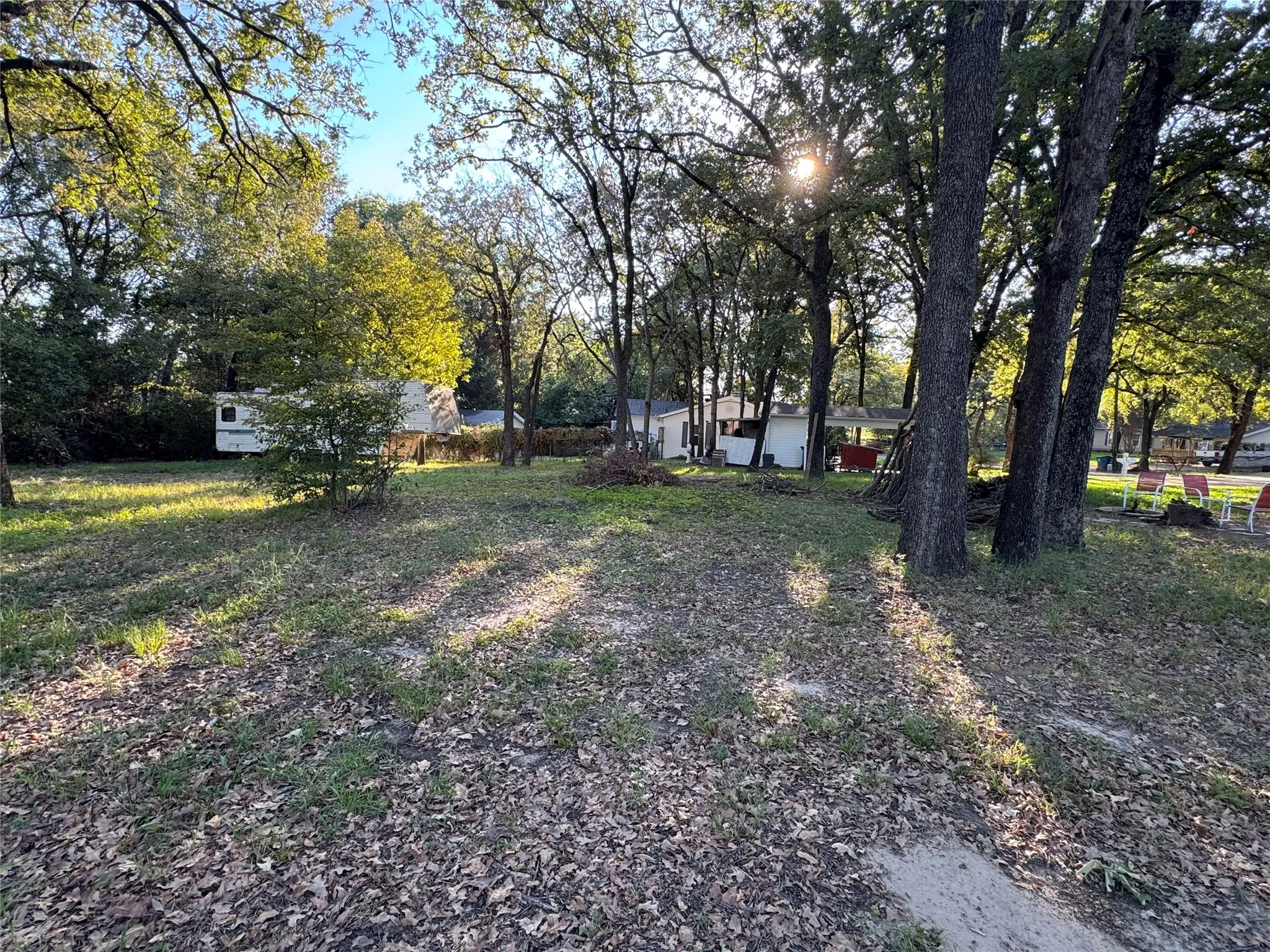Single Family Residence For Sale in Henderson County , 115 Seaside Drive, Gun Barrel City, Texas 75156, 2 Bedroom, 1 Bathroom, Garage spaces, 1,092 Sqft, built in 1995, mls#21408520, Real Estate Agent in Gun Barrel City, Homes For Sale in Henderson county, Homes For Sale in Gun Barrel City, Realtor in Gun Barrel City Texas, Real Estate Brokerage Independent Realty Texas, Luminita Cordes Realtor