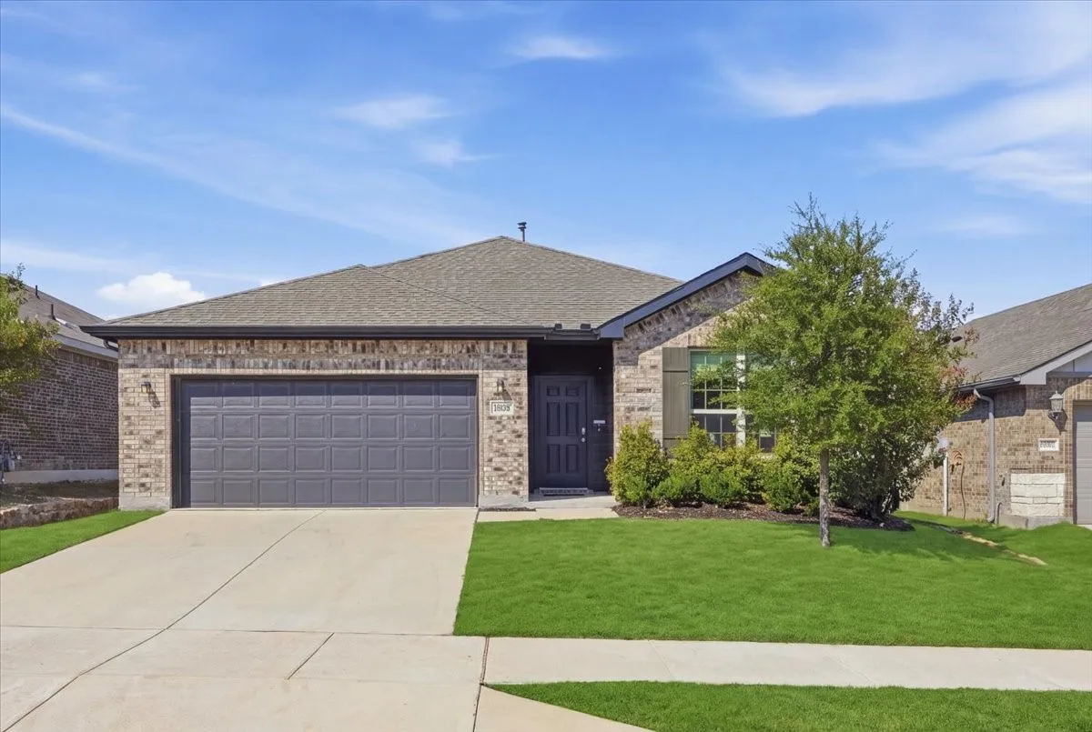 Single Family Residence For Rent in Tarrant County , 10920 Elata Drive, Fort Worth, Texas 76108, 4 Bedroom, 2 Bathroom, 2 Garage spaces, 1,924 Sqft, built in 2022, mls#21408612, Real Estate Agent in Fort Worth, Homes For Rent in Tarrant county, Homes For Rent in Fort Worth, Realtor in Fort Worth Texas, Real Estate Brokerage Independent Realty Texas, Luminita Cordes Realtor