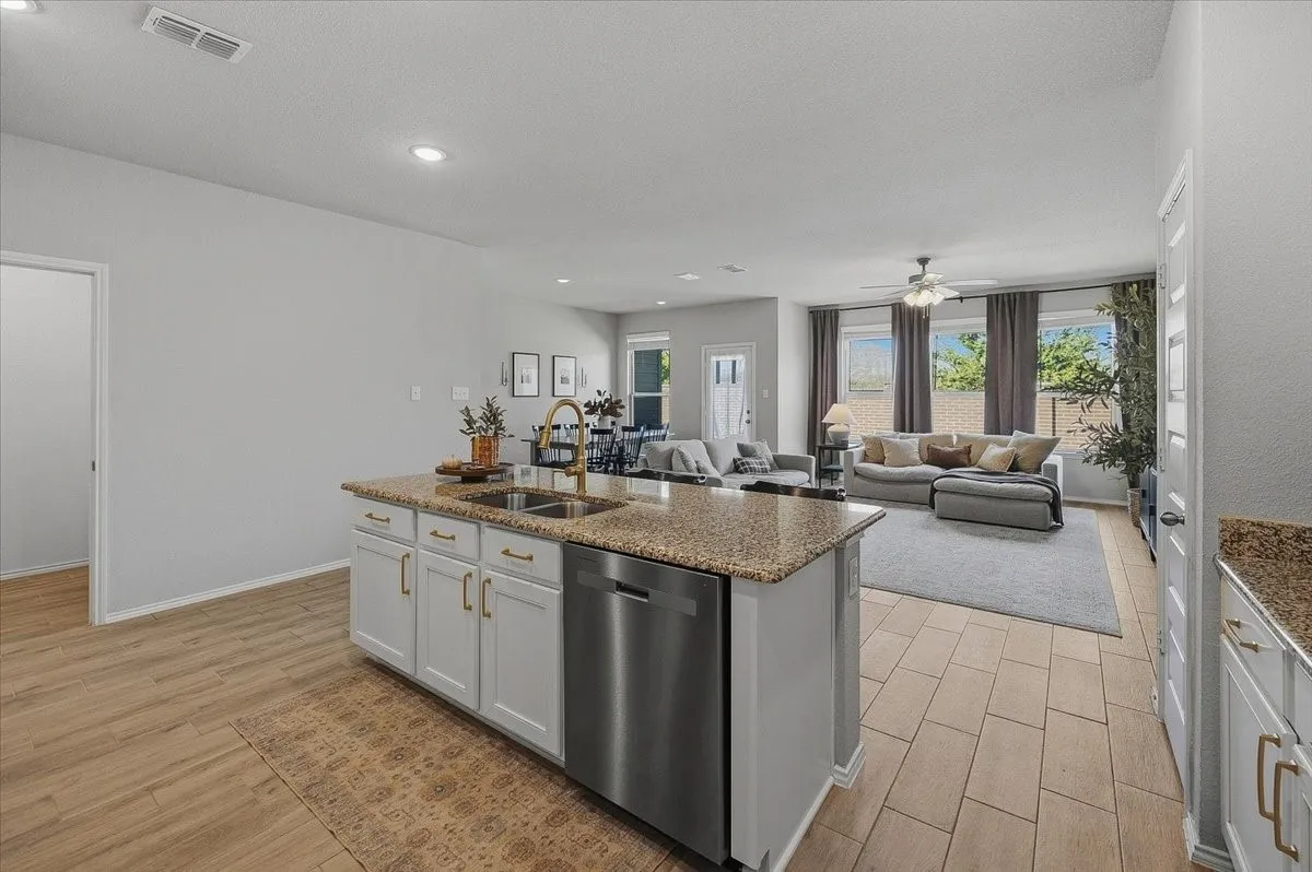 Single Family Residence For Rent in Tarrant County , 10920 Elata Drive, Fort Worth, Texas 76108, 4 Bedroom, 2 Bathroom, 2 Garage spaces, 1,924 Sqft, built in 2022, mls#21408612, Real Estate Agent in Fort Worth, Homes For Rent in Tarrant county, Homes For Rent in Fort Worth, Realtor in Fort Worth Texas, Real Estate Brokerage Independent Realty Texas, Luminita Cordes Realtor