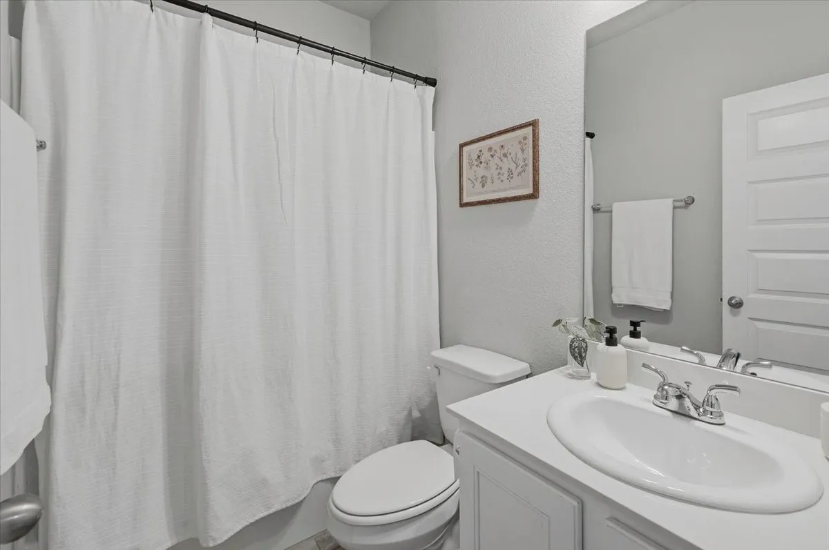 Single Family Residence For Rent in Tarrant County , 10920 Elata Drive, Fort Worth, Texas 76108, 4 Bedroom, 2 Bathroom, 2 Garage spaces, 1,924 Sqft, built in 2022, mls#21408612, Real Estate Agent in Fort Worth, Homes For Rent in Tarrant county, Homes For Rent in Fort Worth, Realtor in Fort Worth Texas, Real Estate Brokerage Independent Realty Texas, Luminita Cordes Realtor