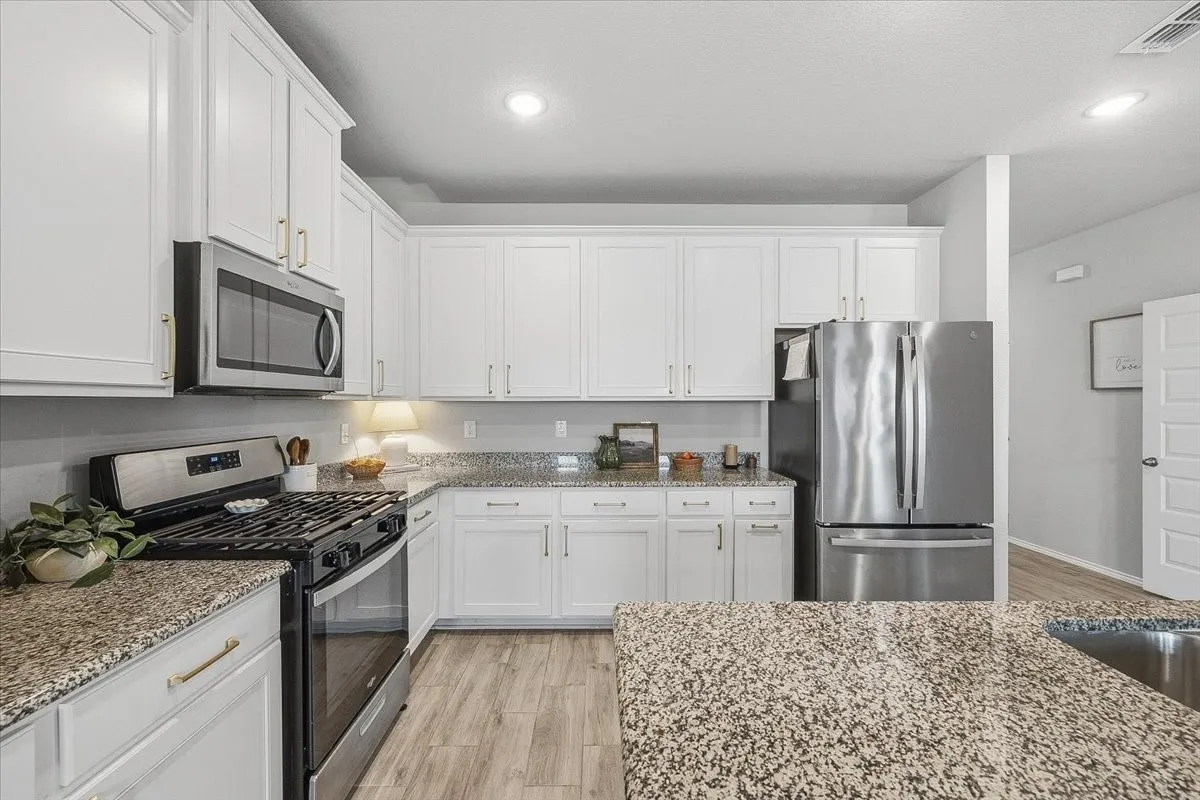 Single Family Residence For Rent in Tarrant County , 10920 Elata Drive, Fort Worth, Texas 76108, 4 Bedroom, 2 Bathroom, 2 Garage spaces, 1,924 Sqft, built in 2022, mls#21408612, Real Estate Agent in Fort Worth, Homes For Rent in Tarrant county, Homes For Rent in Fort Worth, Realtor in Fort Worth Texas, Real Estate Brokerage Independent Realty Texas, Luminita Cordes Realtor