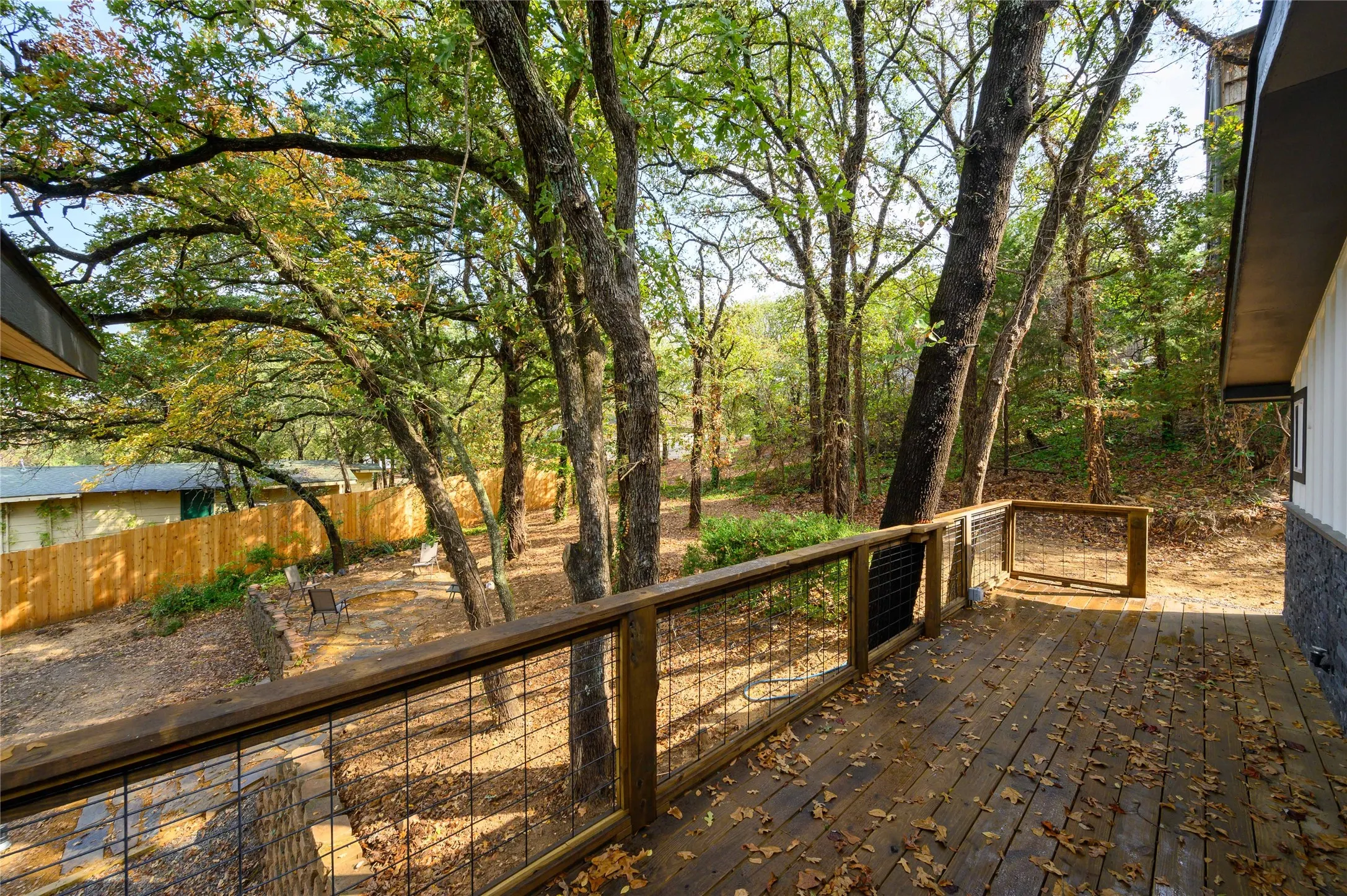 Single Family Residence For Rent in Grayson County , 491 Black Forest Drive, Pottsboro, Texas 75076, 3 Bedroom, 3 Bathroom, Garage spaces, 1,720 Sqft, built in 1972, mls#21408528, Real Estate Agent in Pottsboro, Homes For Rent in Grayson county, Homes For Rent in Pottsboro, Realtor in Pottsboro Texas, Real Estate Brokerage Independent Realty Texas, Luminita Cordes Realtor