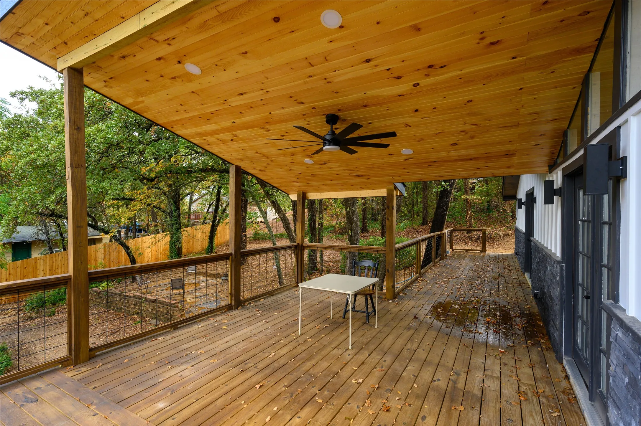 Single Family Residence For Rent in Grayson County , 491 Black Forest Drive, Pottsboro, Texas 75076, 3 Bedroom, 3 Bathroom, Garage spaces, 1,720 Sqft, built in 1972, mls#21408528, Real Estate Agent in Pottsboro, Homes For Rent in Grayson county, Homes For Rent in Pottsboro, Realtor in Pottsboro Texas, Real Estate Brokerage Independent Realty Texas, Luminita Cordes Realtor