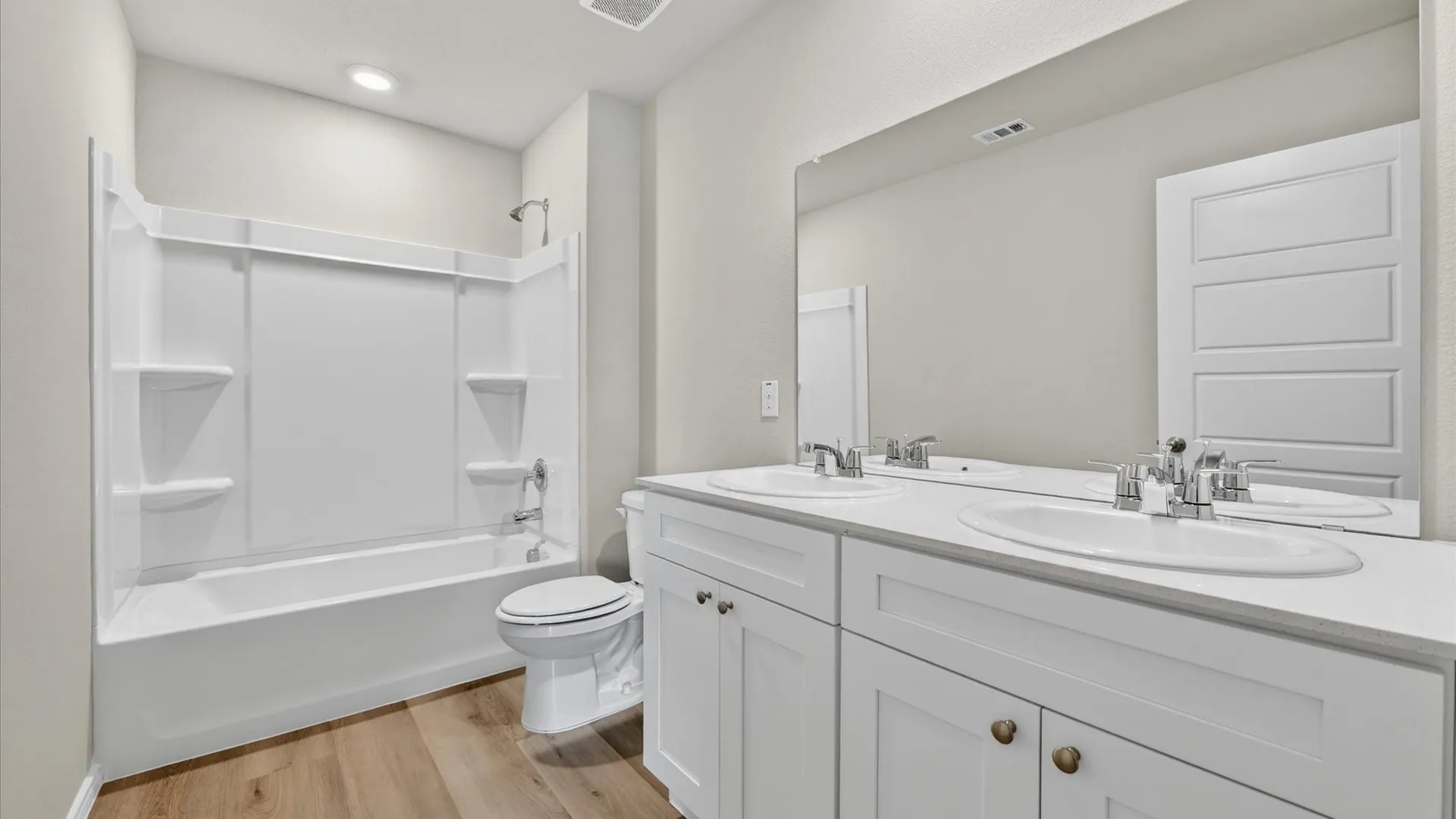 Single Family Residence For Sale in Johnson County , 336 WAYLAND Street, Keene, Texas 76059, 5 Bedroom, 2 Bathroom, 2 Garage spaces, 1,927 Sqft, built in 2026, mls#21406787, Real Estate Agent in Keene, Homes For Sale in Johnson county, Homes For Sale in Keene, Realtor in Keene Texas, Real Estate Brokerage Independent Realty Texas, Luminita Cordes Realtor