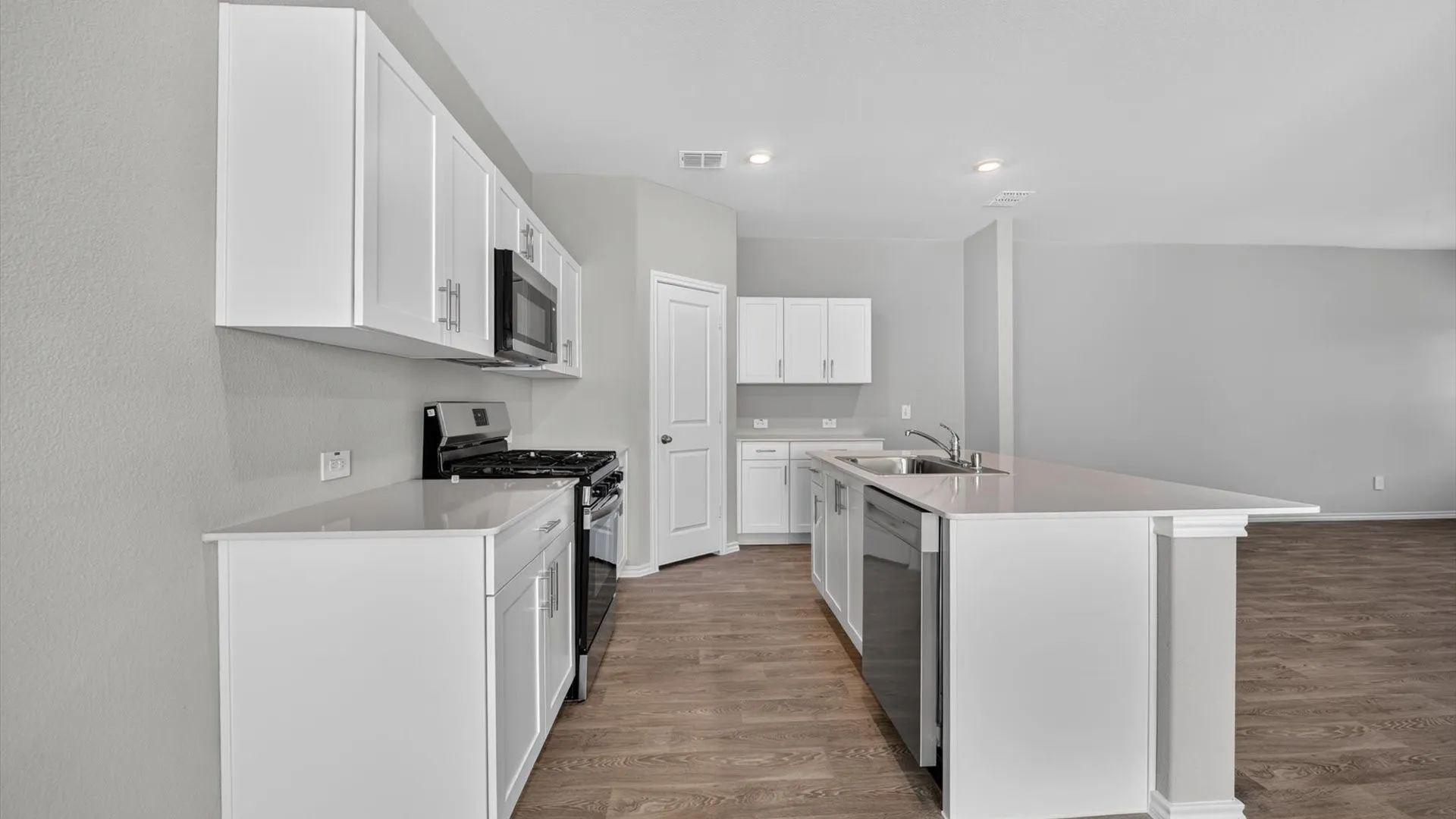 Single Family Residence For Sale in Wise County , 130 DAVIS Lane, Newark, Texas 76071, 4 Bedroom, 3 Bathroom, 2 Garage spaces, 2,367 Sqft, built in 2026, mls#21407841, Real Estate Agent in Newark, Homes For Sale in Wise county, Homes For Sale in Newark, Realtor in Newark Texas, Real Estate Brokerage Independent Realty Texas, Luminita Cordes Realtor