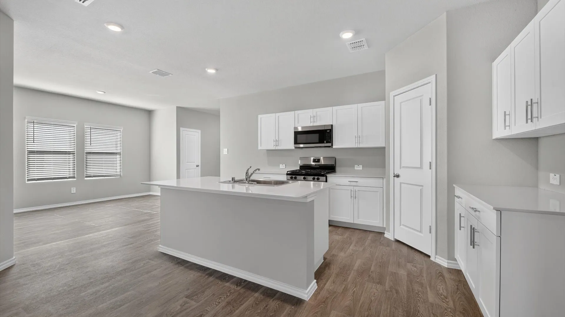 Single Family Residence For Sale in Wise County , 130 DAVIS Lane, Newark, Texas 76071, 4 Bedroom, 3 Bathroom, 2 Garage spaces, 2,367 Sqft, built in 2026, mls#21407841, Real Estate Agent in Newark, Homes For Sale in Wise county, Homes For Sale in Newark, Realtor in Newark Texas, Real Estate Brokerage Independent Realty Texas, Luminita Cordes Realtor