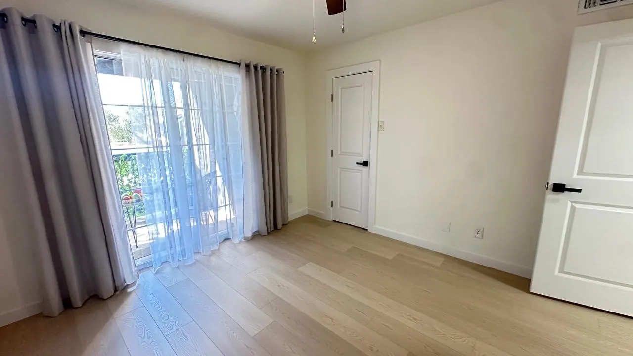 Condominium For Sale in Collin County , 18333 Roehampton Drive 322, Dallas, Texas 75252, 2 Bedroom, 1 Bathroom, Garage spaces, 737 Sqft, built in 1985, mls#21408640, Real Estate Agent in Dallas, Homes For Sale in Collin county, Homes For Sale in Dallas, Realtor in Dallas Texas, Real Estate Brokerage Independent Realty Texas, Luminita Cordes Realtor