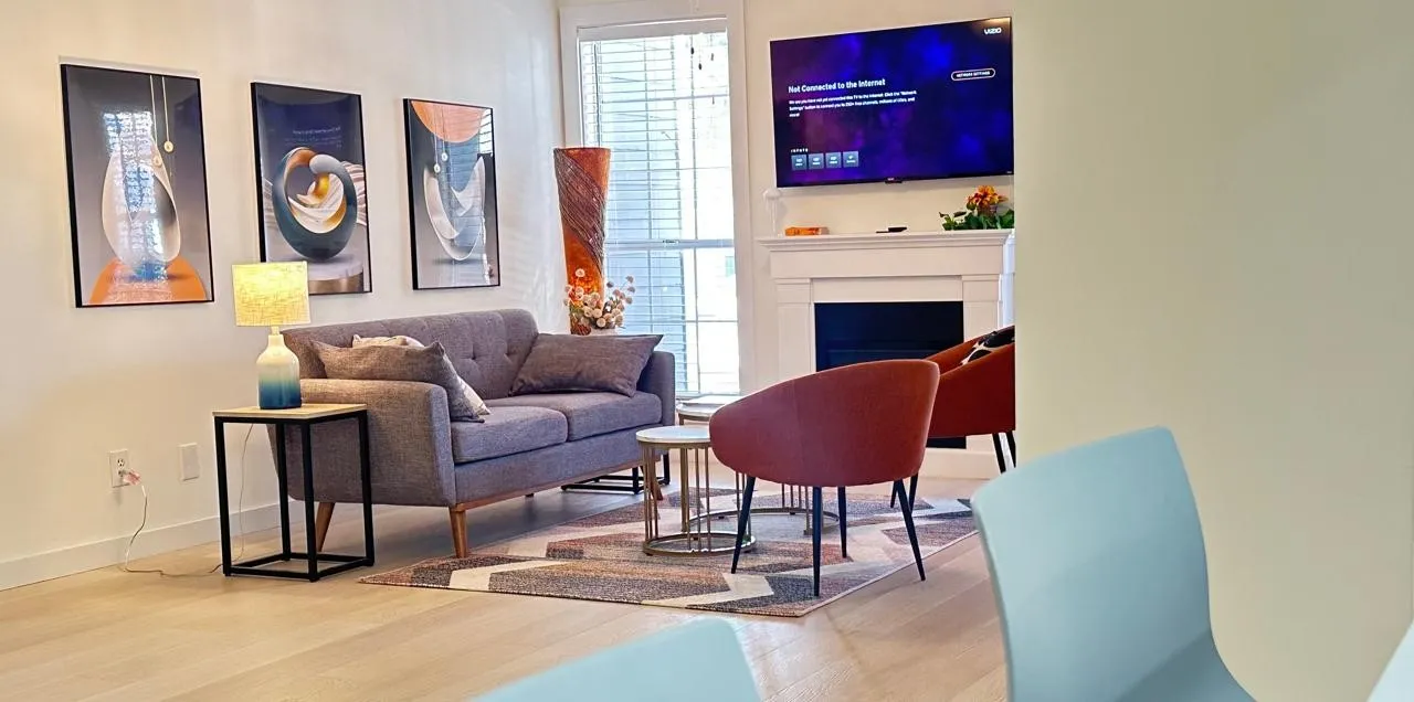 Condominium For Sale in Collin County , 18333 Roehampton Drive 322, Dallas, Texas 75252, 2 Bedroom, 1 Bathroom, Garage spaces, 737 Sqft, built in 1985, mls#21408640, Real Estate Agent in Dallas, Homes For Sale in Collin county, Homes For Sale in Dallas, Realtor in Dallas Texas, Real Estate Brokerage Independent Realty Texas, Luminita Cordes Realtor
