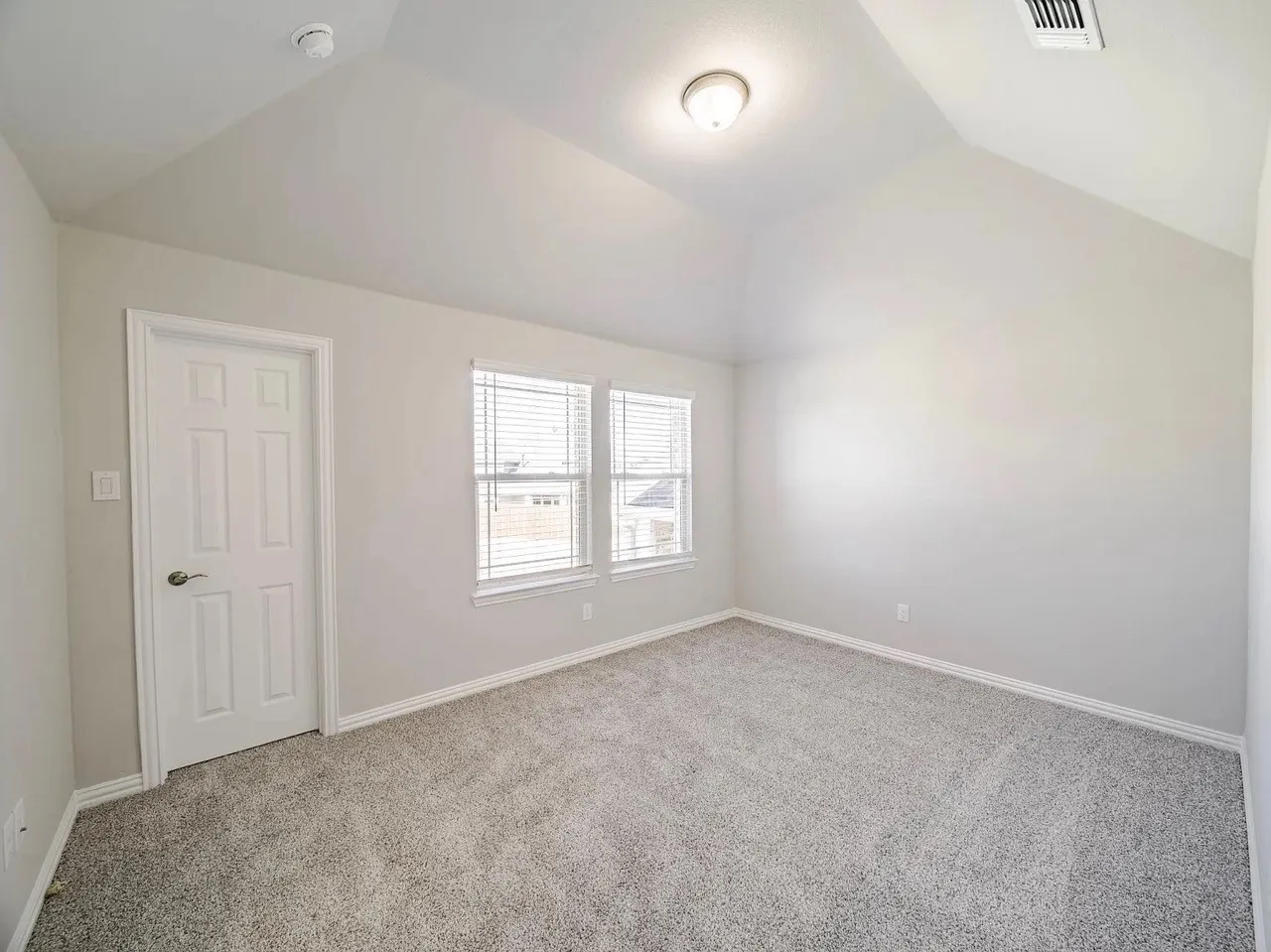 Single Family Residence For Rent in Collin County , 3420 Cotton Mill Road, Celina, Texas 75009, 5 Bedroom, 4 Bathroom, 2 Garage spaces, 3,784 Sqft, built in 2021, mls#21408647, Real Estate Agent in Celina, Homes For Rent in Collin county, Homes For Rent in Celina, Realtor in Celina Texas, Real Estate Brokerage Independent Realty Texas, Luminita Cordes Realtor