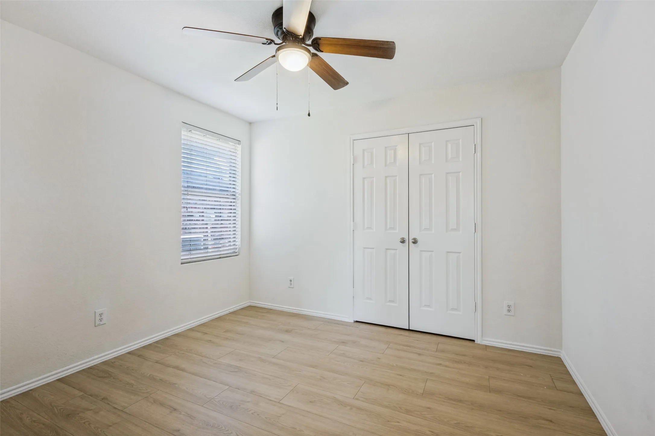 Single Family Residence For Rent in Denton County , 1120 Oakbrook Street, Prosper, Texas 75078, 4 Bedroom, 2 Bathroom, 2 Garage spaces, 2,338 Sqft, built in 2007, mls#21352004, Real Estate Agent in Prosper, Homes For Rent in Denton county, Homes For Rent in Prosper, Realtor in Prosper Texas, Real Estate Brokerage Independent Realty Texas, Luminita Cordes Realtor