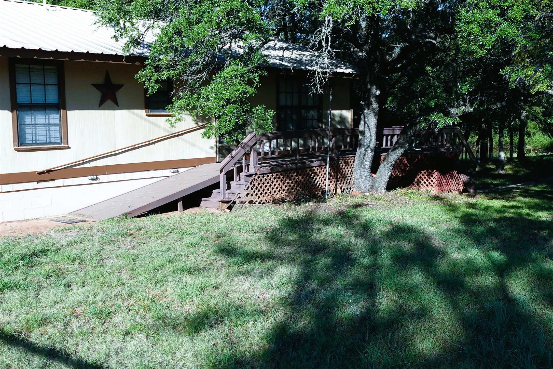 Single Family Residence For Sale in Brown County , 300 Hogg Creek Road, Brownwood, Texas 76801, 2 Bedroom, 2 Bathroom, Garage spaces, 1,876 Sqft, built in 0, mls#21408620, Real Estate Agent in Brownwood, Homes For Sale in Brown county, Homes For Sale in Brownwood, Realtor in Brownwood Texas, Real Estate Brokerage Independent Realty Texas, Luminita Cordes Realtor