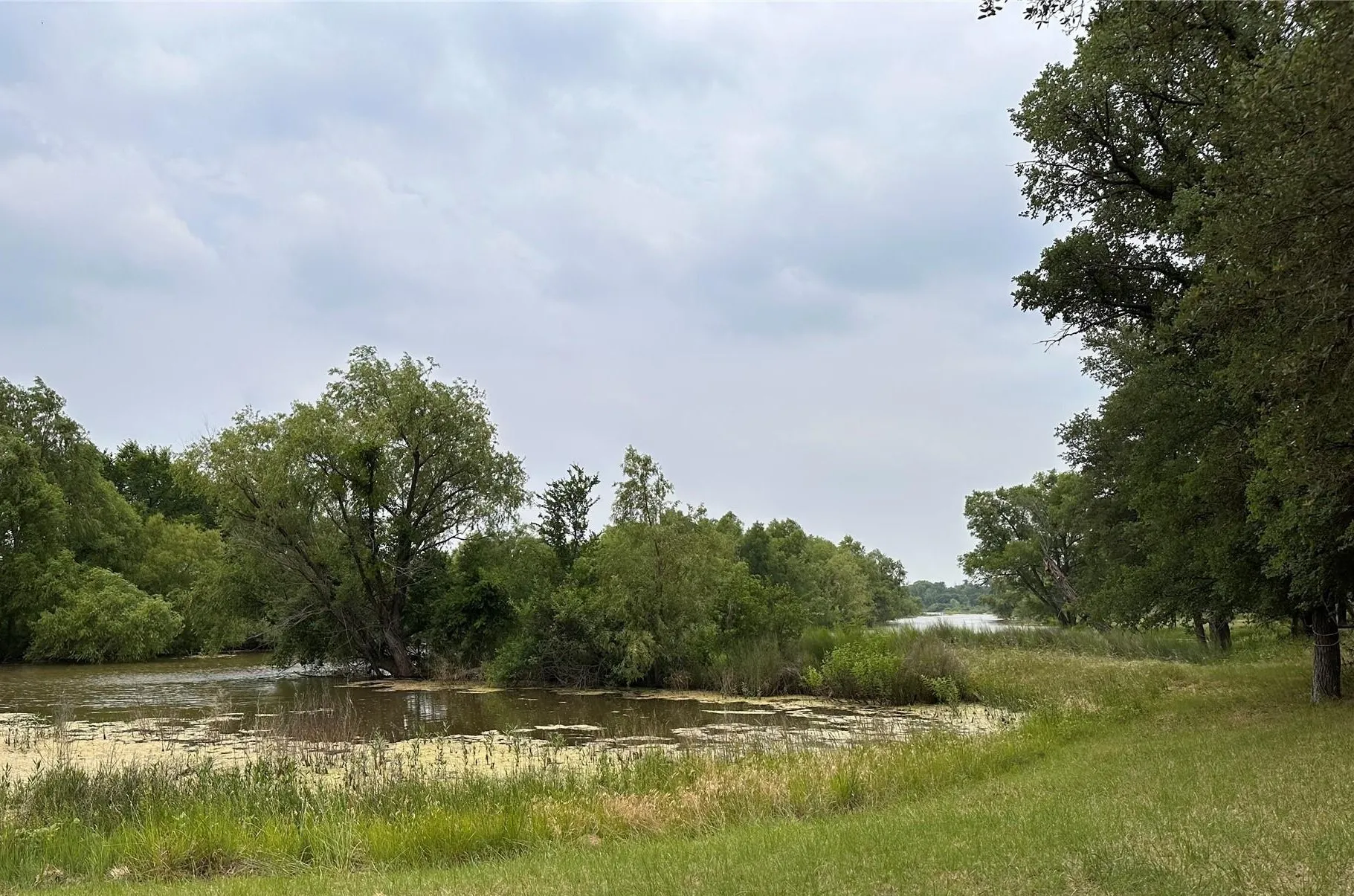 Single Family Residence For Sale in Brown County , 300 Hogg Creek Road, Brownwood, Texas 76801, 2 Bedroom, 2 Bathroom, Garage spaces, 1,876 Sqft, built in 0, mls#21408620, Real Estate Agent in Brownwood, Homes For Sale in Brown county, Homes For Sale in Brownwood, Realtor in Brownwood Texas, Real Estate Brokerage Independent Realty Texas, Luminita Cordes Realtor