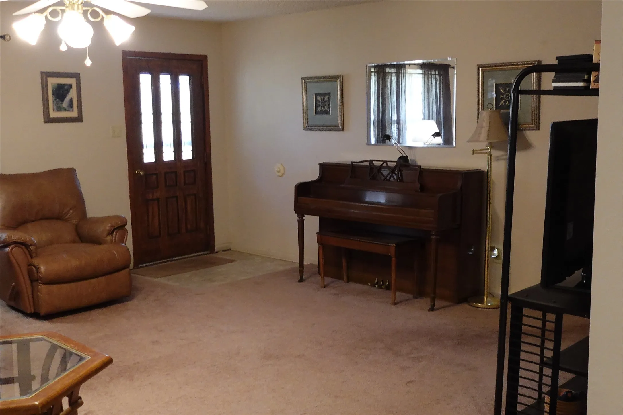 Single Family Residence For Sale in Brown County , 300 Hogg Creek Road, Brownwood, Texas 76801, 2 Bedroom, 2 Bathroom, Garage spaces, 1,876 Sqft, built in 0, mls#21408620, Real Estate Agent in Brownwood, Homes For Sale in Brown county, Homes For Sale in Brownwood, Realtor in Brownwood Texas, Real Estate Brokerage Independent Realty Texas, Luminita Cordes Realtor