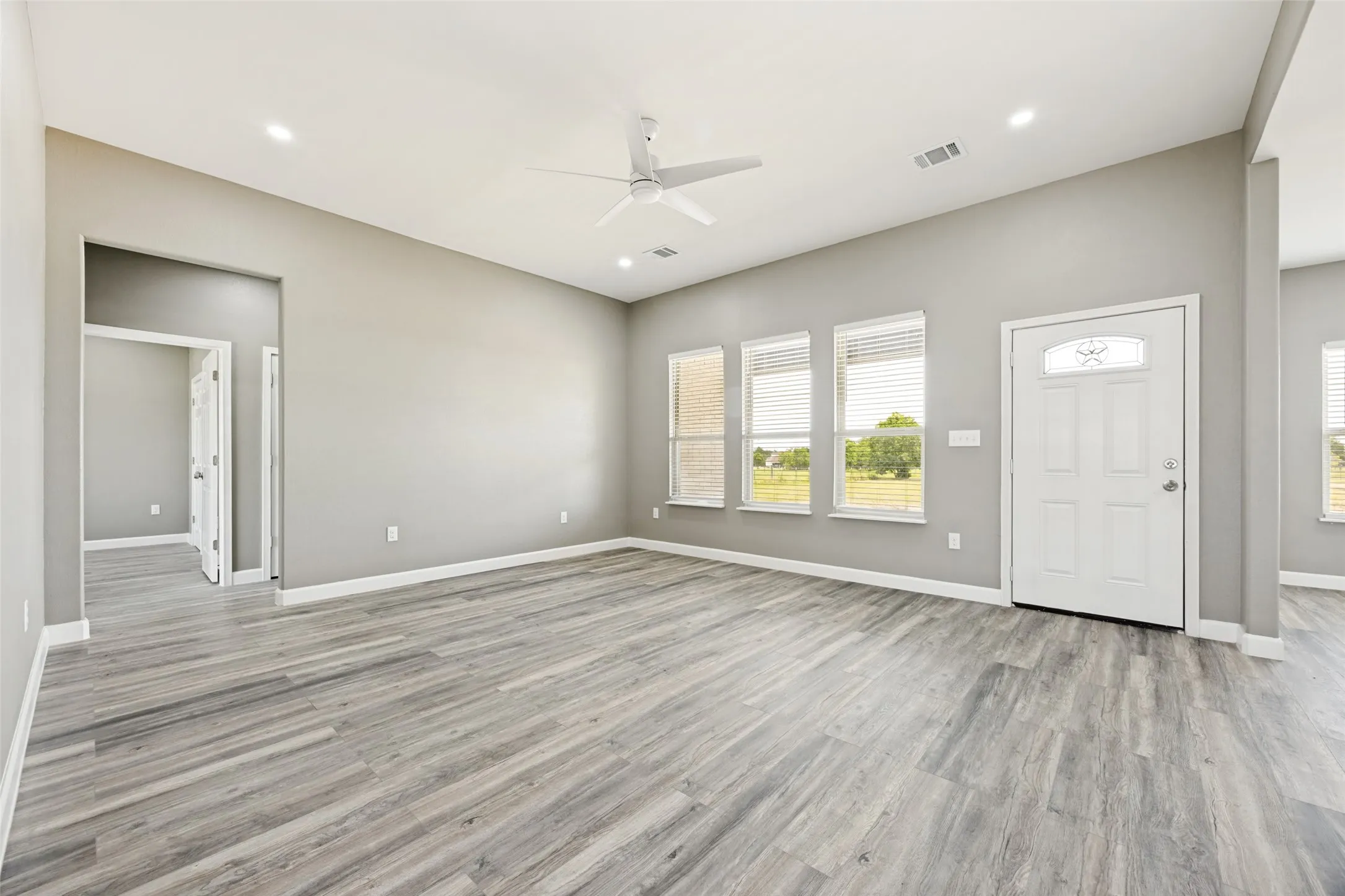 Single Family Residence For Sale in Hunt County , 3712 County Road 1102, Celeste, Texas 75423, 4 Bedroom, 2 Bathroom, 2 Garage spaces, 1,725 Sqft, built in 2024, mls#21408655, Real Estate Agent in Celeste, Homes For Sale in Hunt county, Homes For Sale in Celeste, Realtor in Celeste Texas, Real Estate Brokerage Independent Realty Texas, Luminita Cordes Realtor
