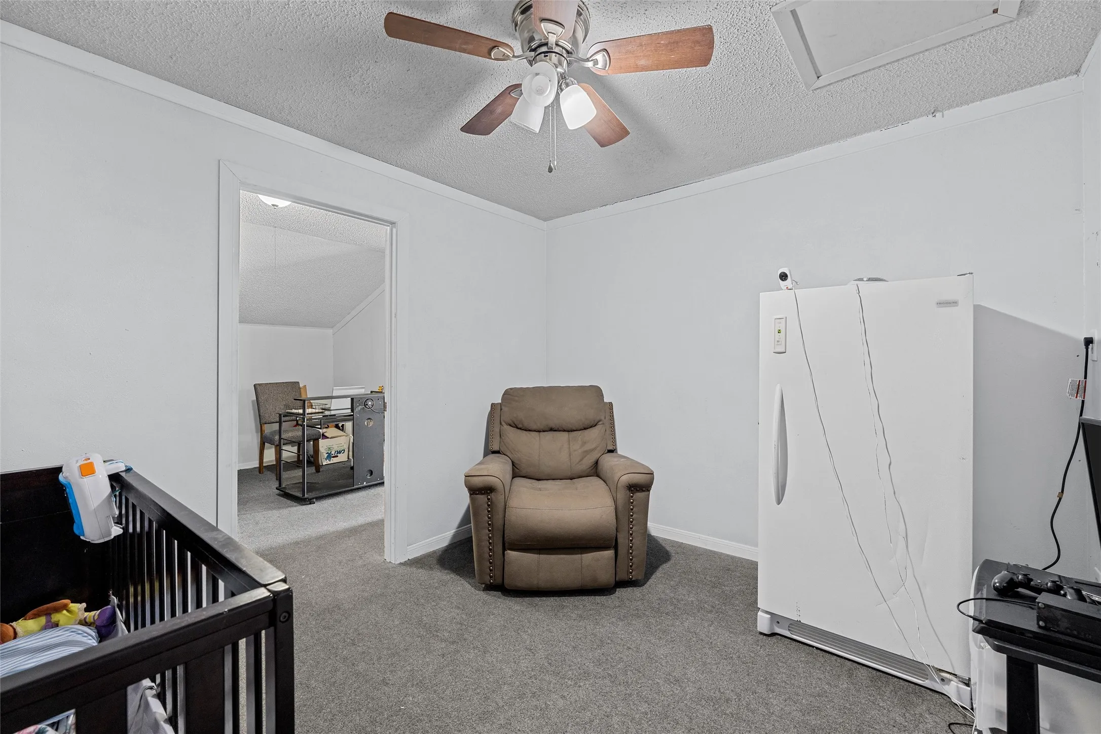 Single Family Residence For Rent in Mc Lennan County , 129 Texas Avenue, Hewitt, Texas 76643, 4 Bedroom, 2 Bathroom, Garage spaces, 2,148 Sqft, built in 1976, mls#21408653, Real Estate Agent in Hewitt, Homes For Rent in Mc Lennan county, Homes For Rent in Hewitt, Realtor in Hewitt Texas, Real Estate Brokerage Independent Realty Texas, Luminita Cordes Realtor