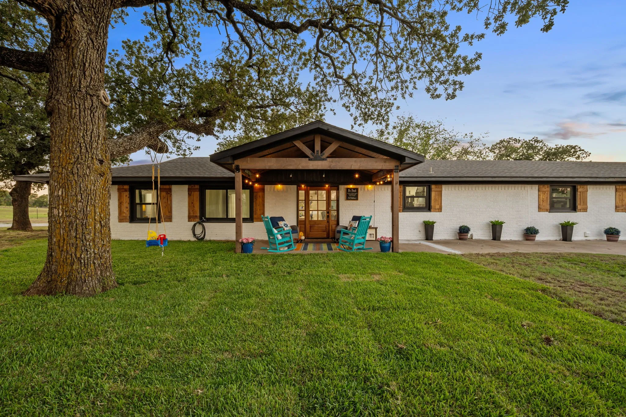 Single Family Residence For Sale in Hood County , 6101 Wild Cat Knob Road, Tolar, Texas 76476, 4 Bedroom, 3 Bathroom, 2 Garage spaces, 3,151 Sqft, built in 1969, mls#21408644, Real Estate Agent in Tolar, Homes For Sale in Hood county, Homes For Sale in Tolar, Realtor in Tolar Texas, Real Estate Brokerage Independent Realty Texas, Luminita Cordes Realtor