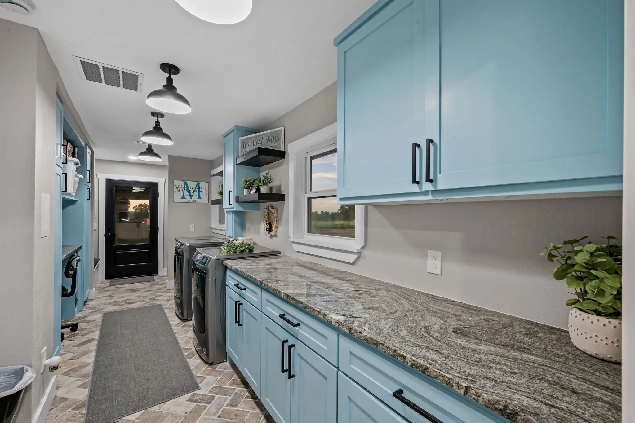 Single Family Residence For Sale in Hood County , 6101 Wild Cat Knob Road, Tolar, Texas 76476, 4 Bedroom, 3 Bathroom, 2 Garage spaces, 3,151 Sqft, built in 1969, mls#21408644, Real Estate Agent in Tolar, Homes For Sale in Hood county, Homes For Sale in Tolar, Realtor in Tolar Texas, Real Estate Brokerage Independent Realty Texas, Luminita Cordes Realtor