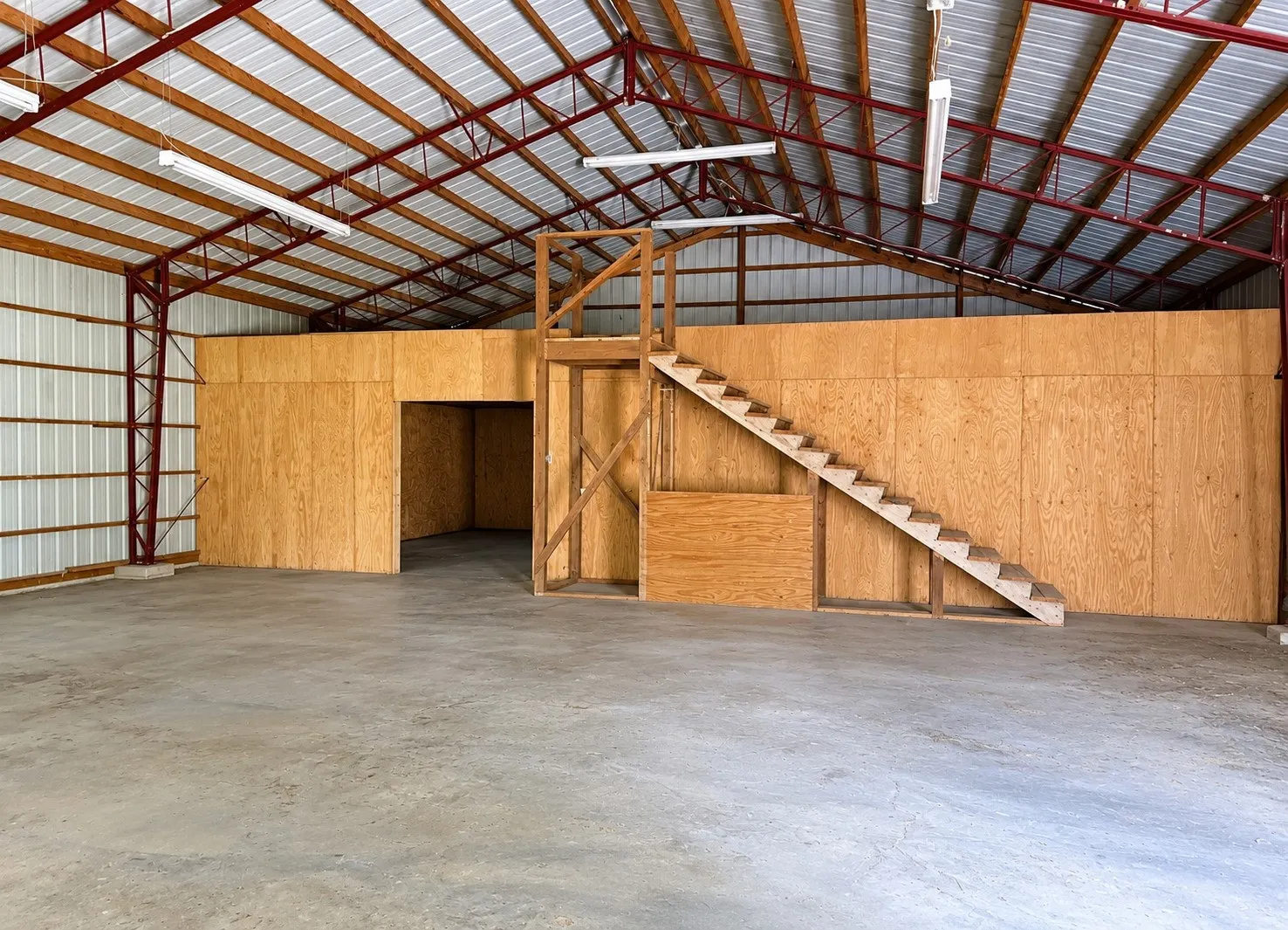 Single Family Residence For Rent in Collin County , 8560 County Road 513, Anna, Texas 75409, 5 Bedroom, 6 Bathroom, Garage spaces, 3,585 Sqft, built in 1983, mls#21408631, Real Estate Agent in Anna, Homes For Rent in Collin county, Homes For Rent in Anna, Realtor in Anna Texas, Real Estate Brokerage Independent Realty Texas, Luminita Cordes Realtor