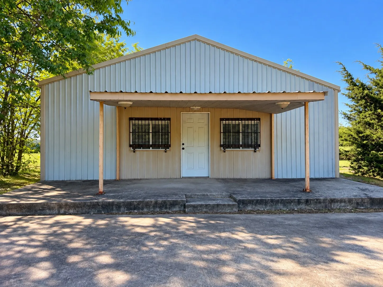 Single Family Residence For Rent in Collin County , 8560 County Road 513, Anna, Texas 75409, 5 Bedroom, 6 Bathroom, Garage spaces, 3,585 Sqft, built in 1983, mls#21408631, Real Estate Agent in Anna, Homes For Rent in Collin county, Homes For Rent in Anna, Realtor in Anna Texas, Real Estate Brokerage Independent Realty Texas, Luminita Cordes Realtor