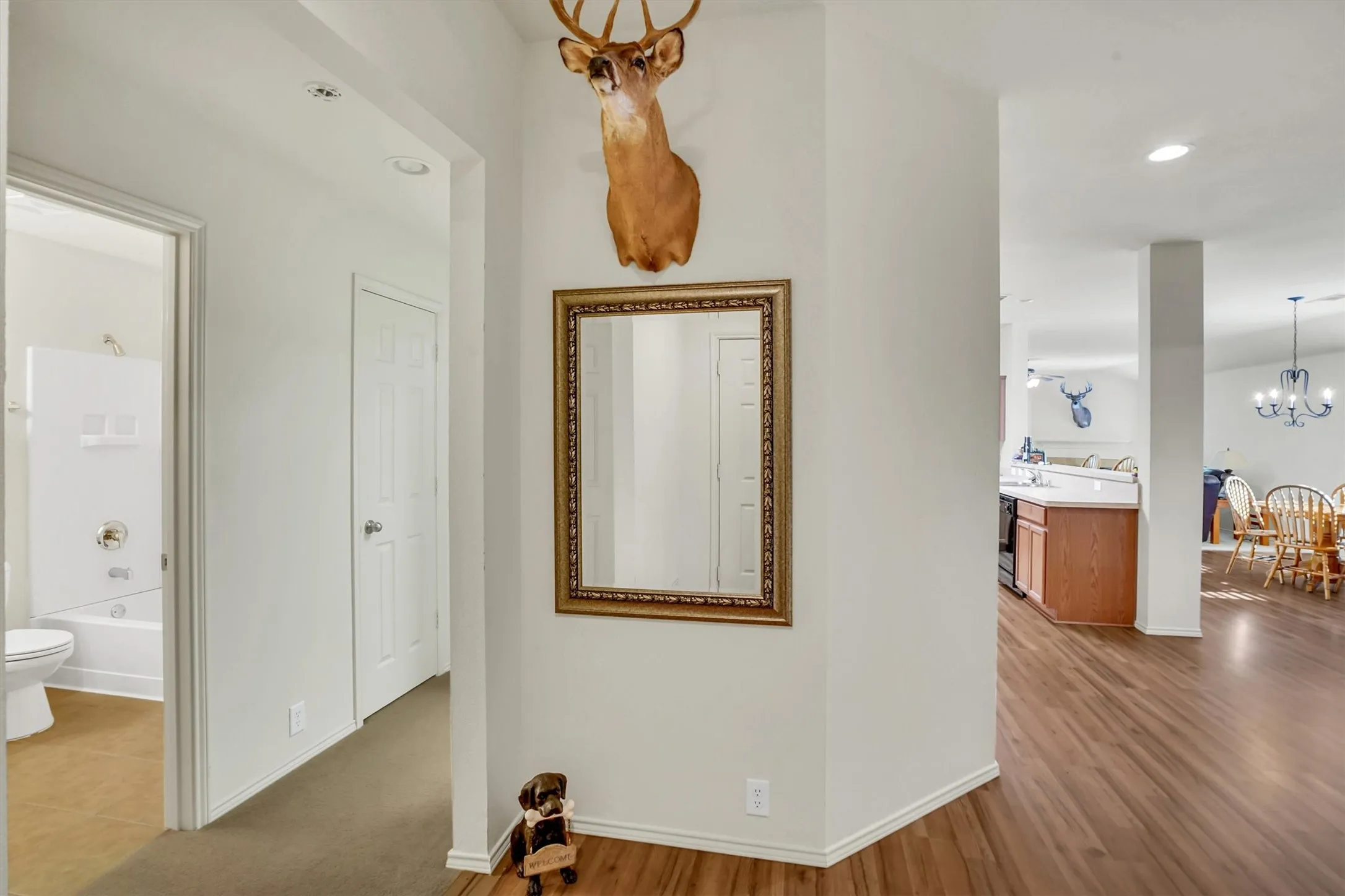 Single Family Residence For Sale in Ellis County , 102 Running Deer Lane, Waxahachie, Texas 75165, 3 Bedroom, 2 Bathroom, 2 Garage spaces, 1,746 Sqft, built in 2005, mls#21405953, Real Estate Agent in Waxahachie, Homes For Sale in Ellis county, Homes For Sale in Waxahachie, Realtor in Waxahachie Texas, Real Estate Brokerage Independent Realty Texas, Luminita Cordes Realtor