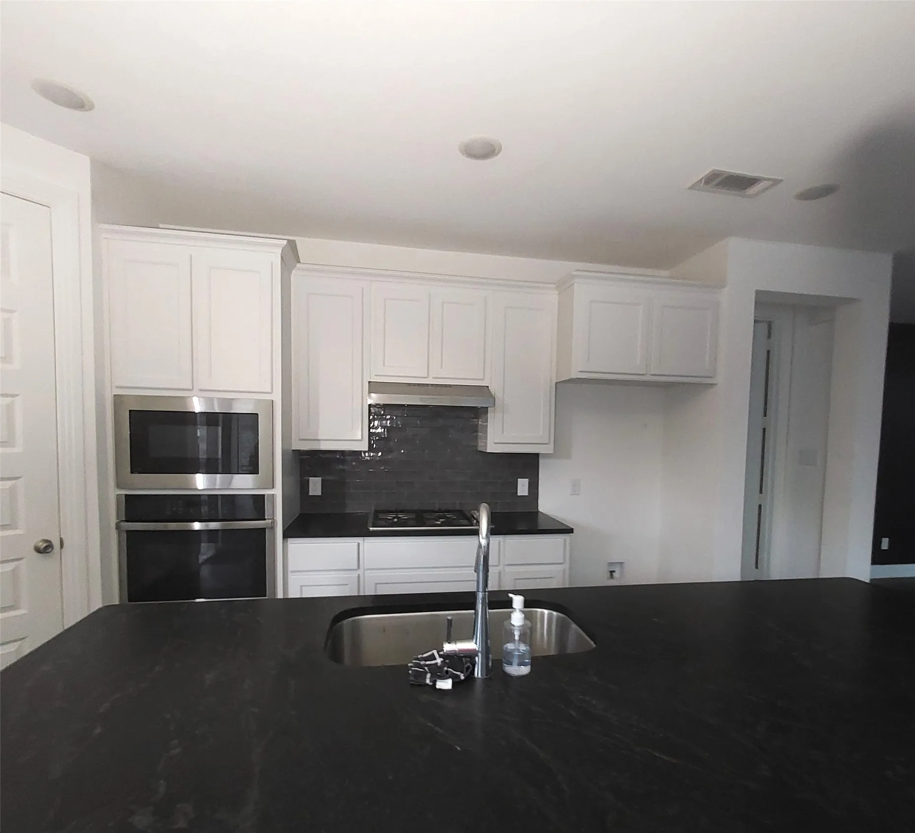 Single Family Residence For Sale in Rockwall County , 3023 Wind Knot Way, Royse City, Texas 75189, 3 Bedroom, 3 Bathroom, 2 Garage spaces, 2,650 Sqft, built in 2021, mls#21405829, Real Estate Agent in Royse City, Homes For Sale in Rockwall county, Homes For Sale in Royse City, Realtor in Royse City Texas, Real Estate Brokerage Independent Realty Texas, Luminita Cordes Realtor