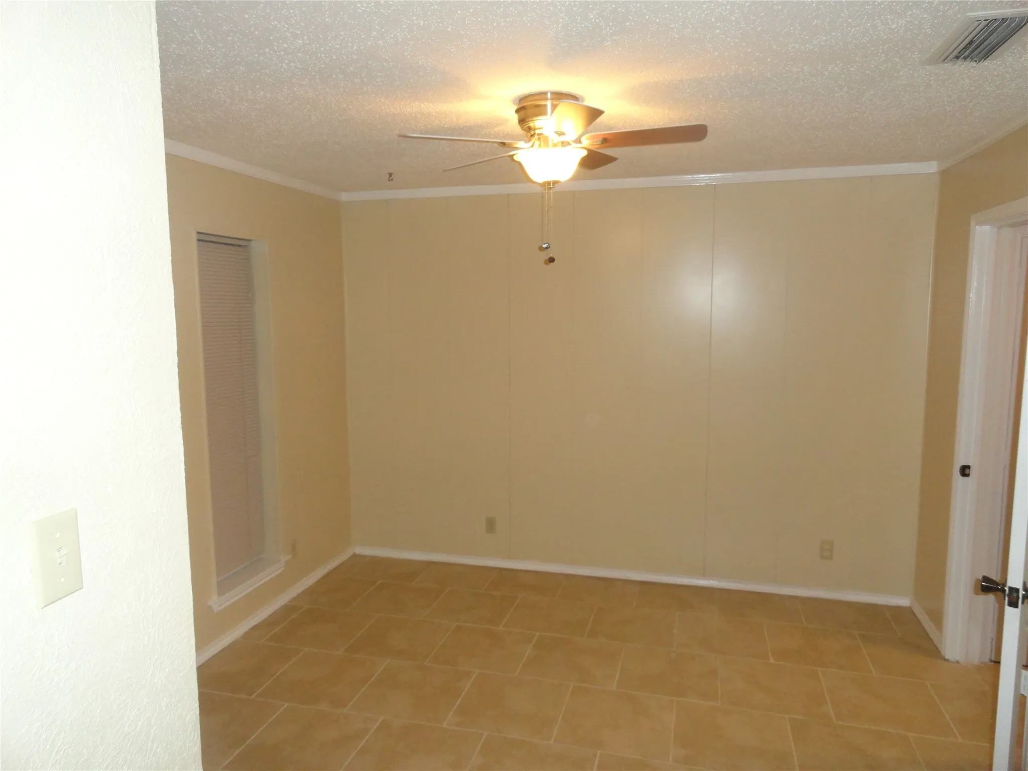 Single Family Residence For Rent in Dallas County , 1809 Santa Clara Court, Grand Prairie, Texas 75051, 4 Bedroom, 2 Bathroom, 2 Garage spaces, 1,524 Sqft, built in 1968, mls#21408661, Real Estate Agent in Grand Prairie, Homes For Rent in Dallas county, Homes For Rent in Grand Prairie, Realtor in Grand Prairie Texas, Real Estate Brokerage Independent Realty Texas, Luminita Cordes Realtor