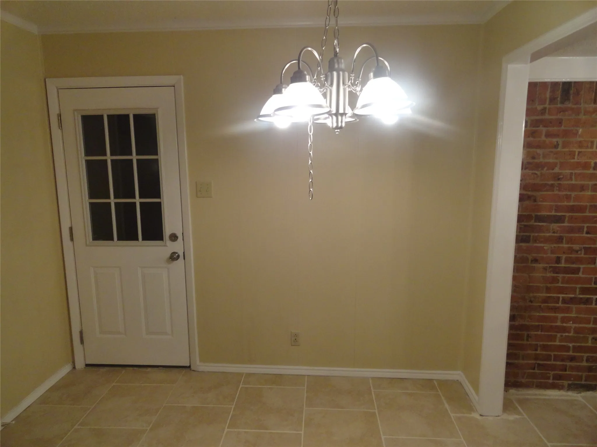 Single Family Residence For Rent in Dallas County , 1809 Santa Clara Court, Grand Prairie, Texas 75051, 4 Bedroom, 2 Bathroom, 2 Garage spaces, 1,524 Sqft, built in 1968, mls#21408661, Real Estate Agent in Grand Prairie, Homes For Rent in Dallas county, Homes For Rent in Grand Prairie, Realtor in Grand Prairie Texas, Real Estate Brokerage Independent Realty Texas, Luminita Cordes Realtor