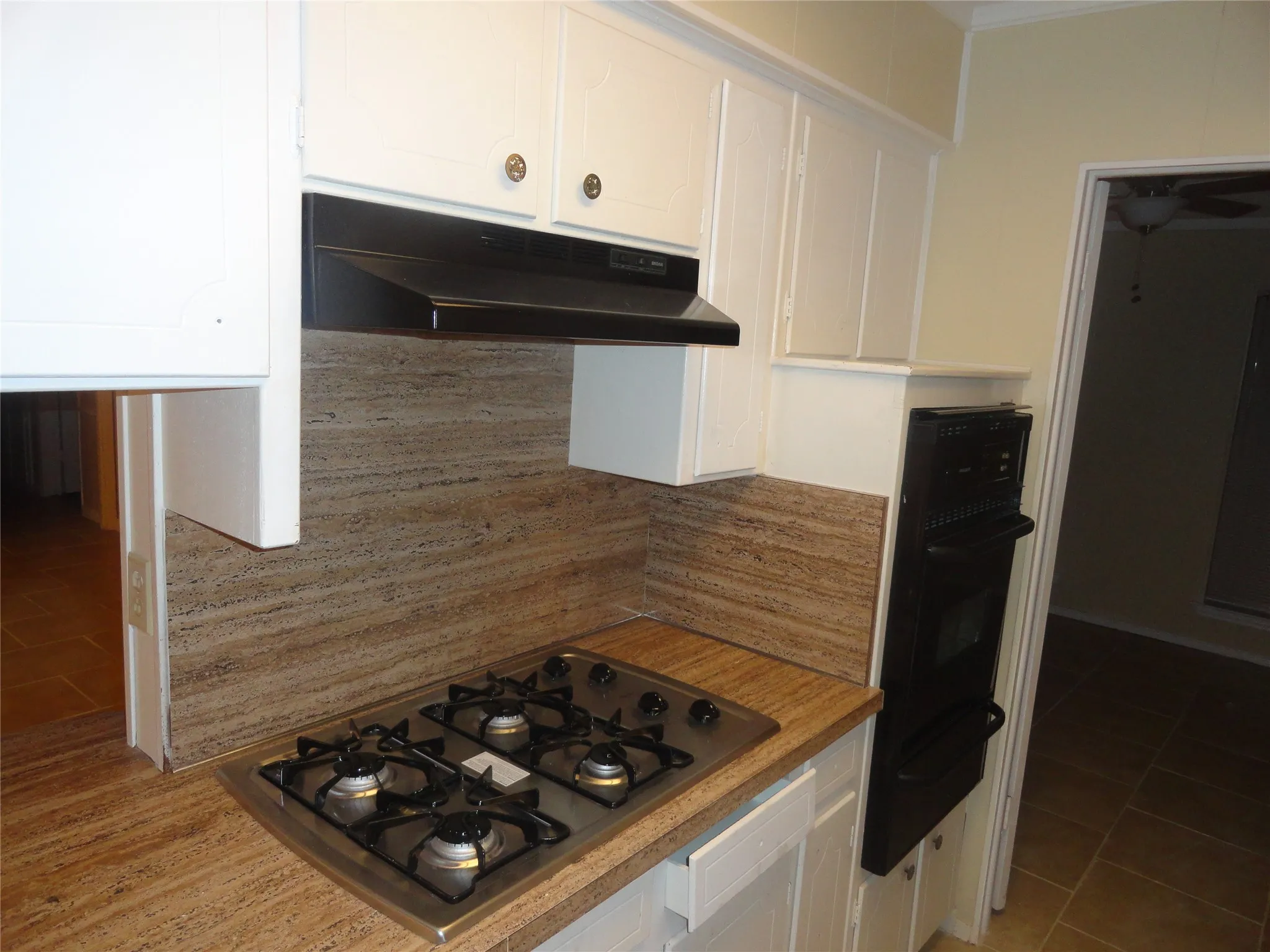 Single Family Residence For Rent in Dallas County , 1809 Santa Clara Court, Grand Prairie, Texas 75051, 4 Bedroom, 2 Bathroom, 2 Garage spaces, 1,524 Sqft, built in 1968, mls#21408661, Real Estate Agent in Grand Prairie, Homes For Rent in Dallas county, Homes For Rent in Grand Prairie, Realtor in Grand Prairie Texas, Real Estate Brokerage Independent Realty Texas, Luminita Cordes Realtor