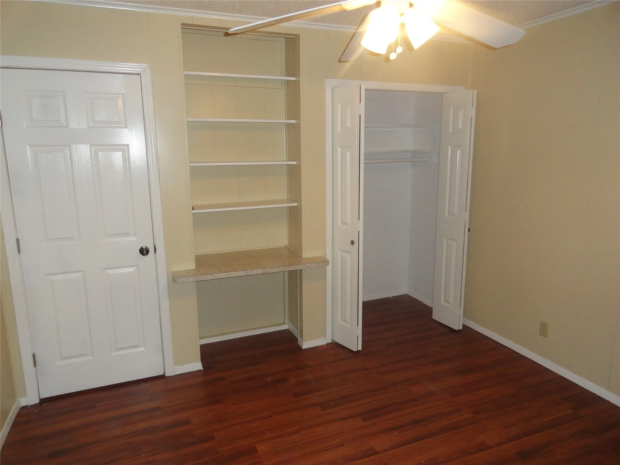Single Family Residence For Rent in Dallas County , 1809 Santa Clara Court, Grand Prairie, Texas 75051, 4 Bedroom, 2 Bathroom, 2 Garage spaces, 1,524 Sqft, built in 1968, mls#21408661, Real Estate Agent in Grand Prairie, Homes For Rent in Dallas county, Homes For Rent in Grand Prairie, Realtor in Grand Prairie Texas, Real Estate Brokerage Independent Realty Texas, Luminita Cordes Realtor