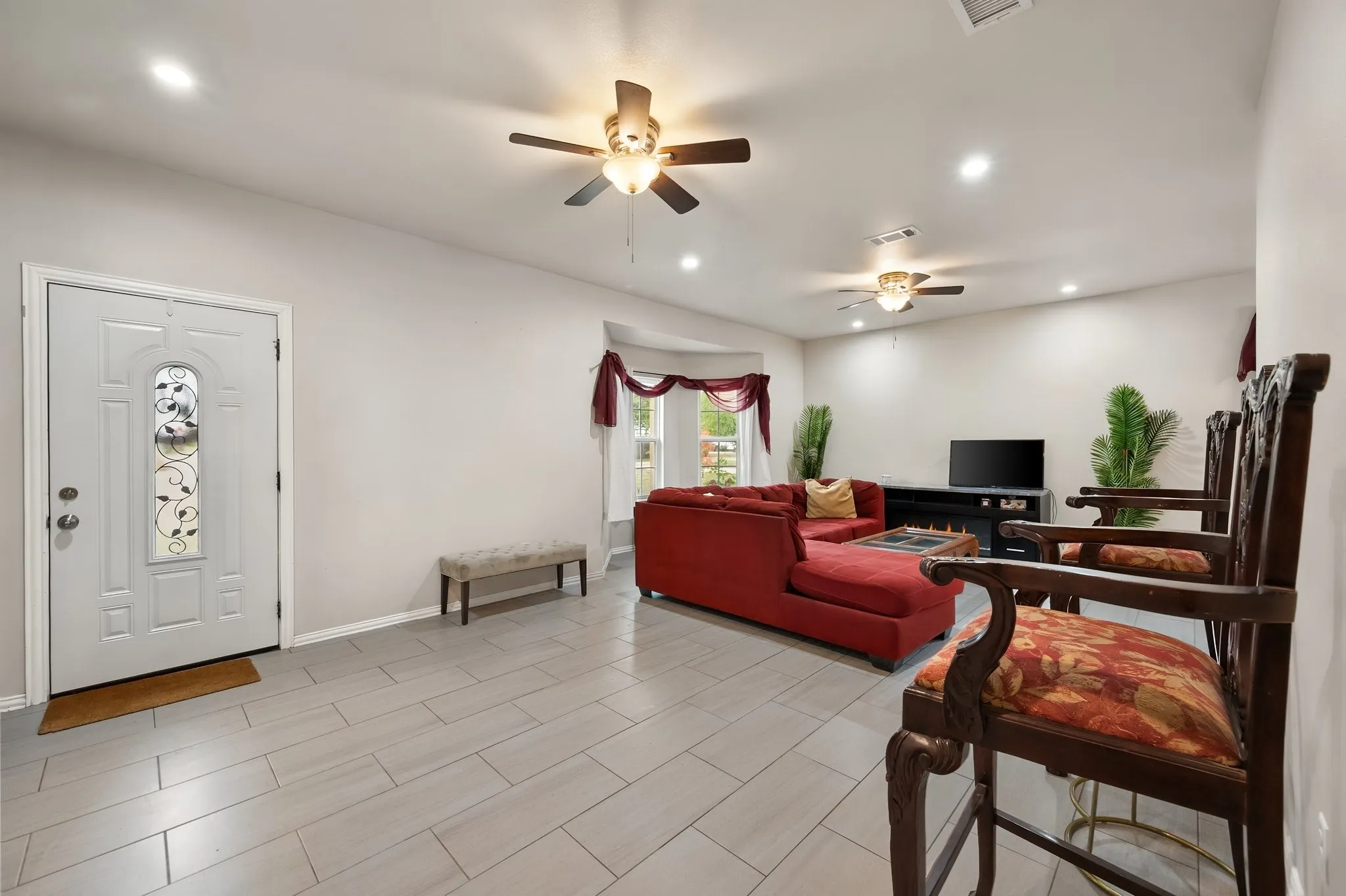 Single Family Residence For Sale in Dallas County , 407 Hitt Street, Seagoville, Texas 75159, 4 Bedroom, 3 Bathroom, 2 Garage spaces, 1,844 Sqft, built in 2022, mls#21408660, Real Estate Agent in Seagoville, Homes For Sale in Dallas county, Homes For Sale in Seagoville, Realtor in Seagoville Texas, Real Estate Brokerage Independent Realty Texas, Luminita Cordes Realtor