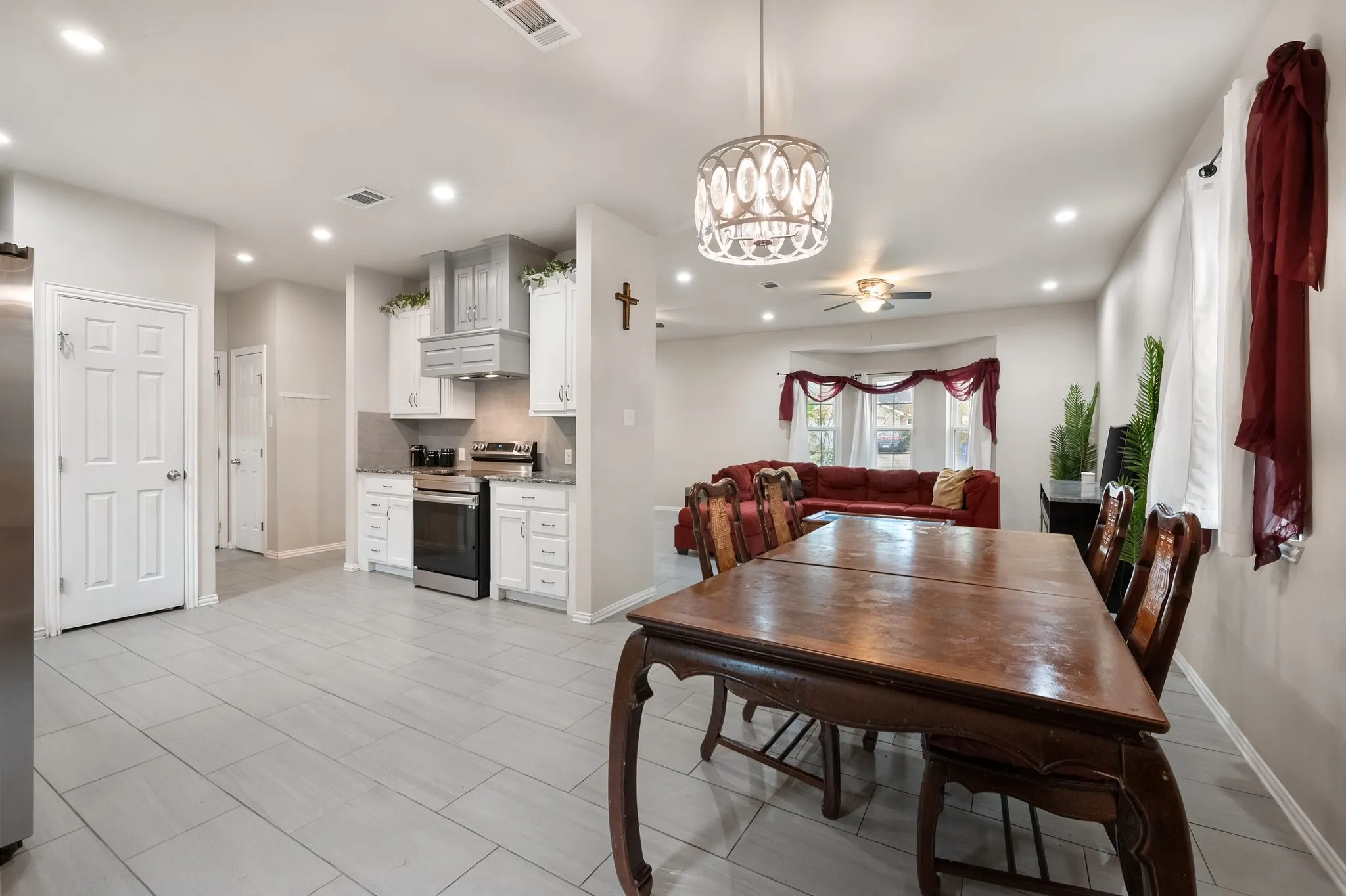 Single Family Residence For Sale in Dallas County , 407 Hitt Street, Seagoville, Texas 75159, 4 Bedroom, 3 Bathroom, 2 Garage spaces, 1,844 Sqft, built in 2022, mls#21408660, Real Estate Agent in Seagoville, Homes For Sale in Dallas county, Homes For Sale in Seagoville, Realtor in Seagoville Texas, Real Estate Brokerage Independent Realty Texas, Luminita Cordes Realtor