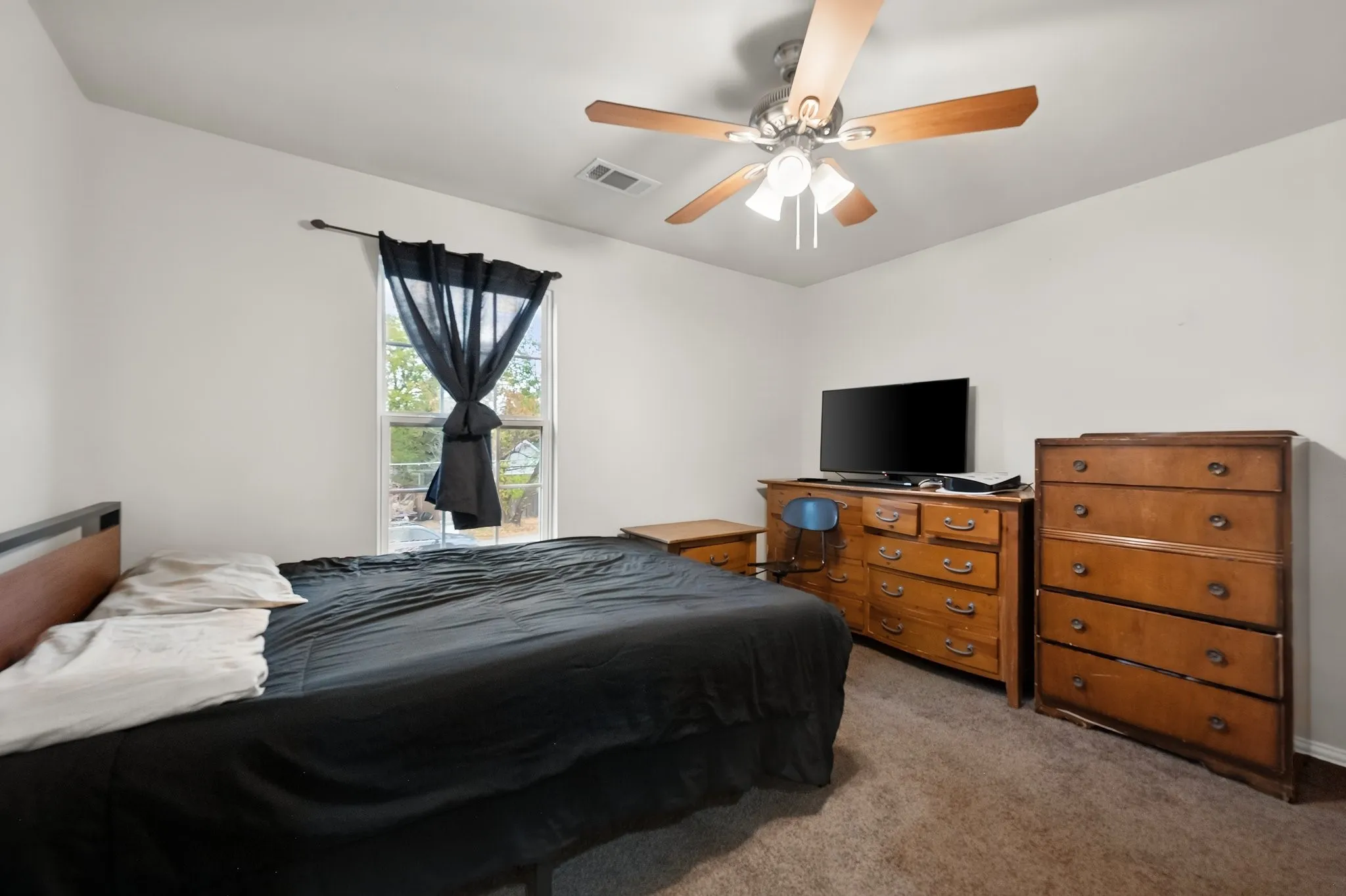 Single Family Residence For Sale in Dallas County , 407 Hitt Street, Seagoville, Texas 75159, 4 Bedroom, 3 Bathroom, 2 Garage spaces, 1,844 Sqft, built in 2022, mls#21408660, Real Estate Agent in Seagoville, Homes For Sale in Dallas county, Homes For Sale in Seagoville, Realtor in Seagoville Texas, Real Estate Brokerage Independent Realty Texas, Luminita Cordes Realtor