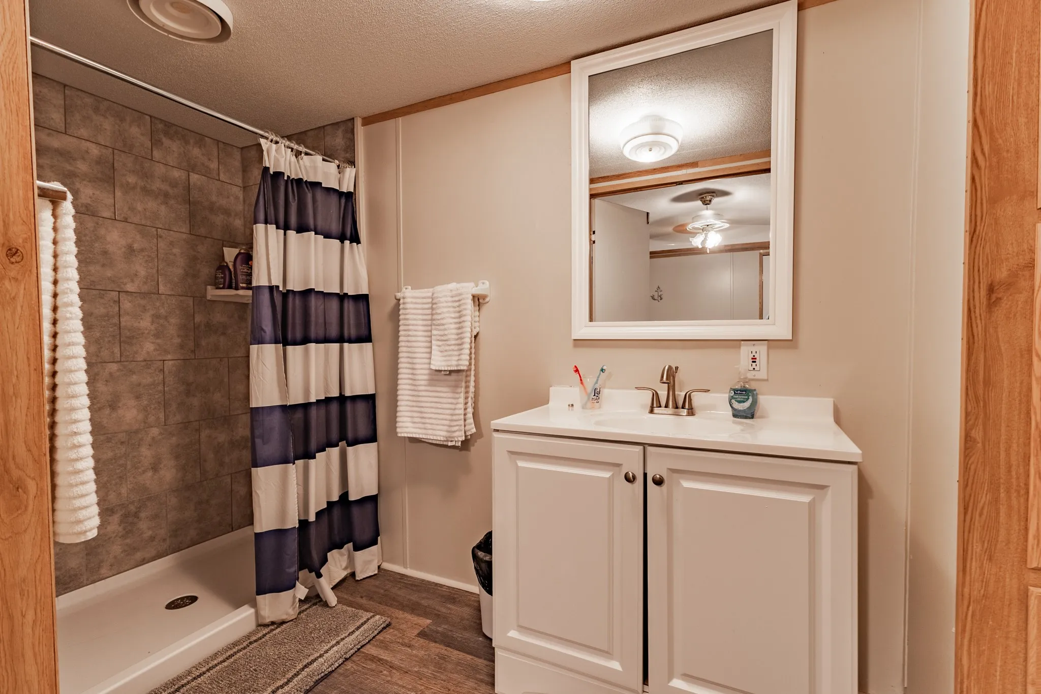 Mobile Home For Sale in Palo Pinto County , #30 Fox Hollow Rd, Graham, Texas 76450, 2 Bedroom, 2 Bathroom, Garage spaces, 2,072 Sqft, built in 1997, mls#21404275, Real Estate Agent in Graham, Homes For Sale in Palo Pinto county, Homes For Sale in Graham, Realtor in Graham Texas, Real Estate Brokerage Independent Realty Texas, Luminita Cordes Realtor