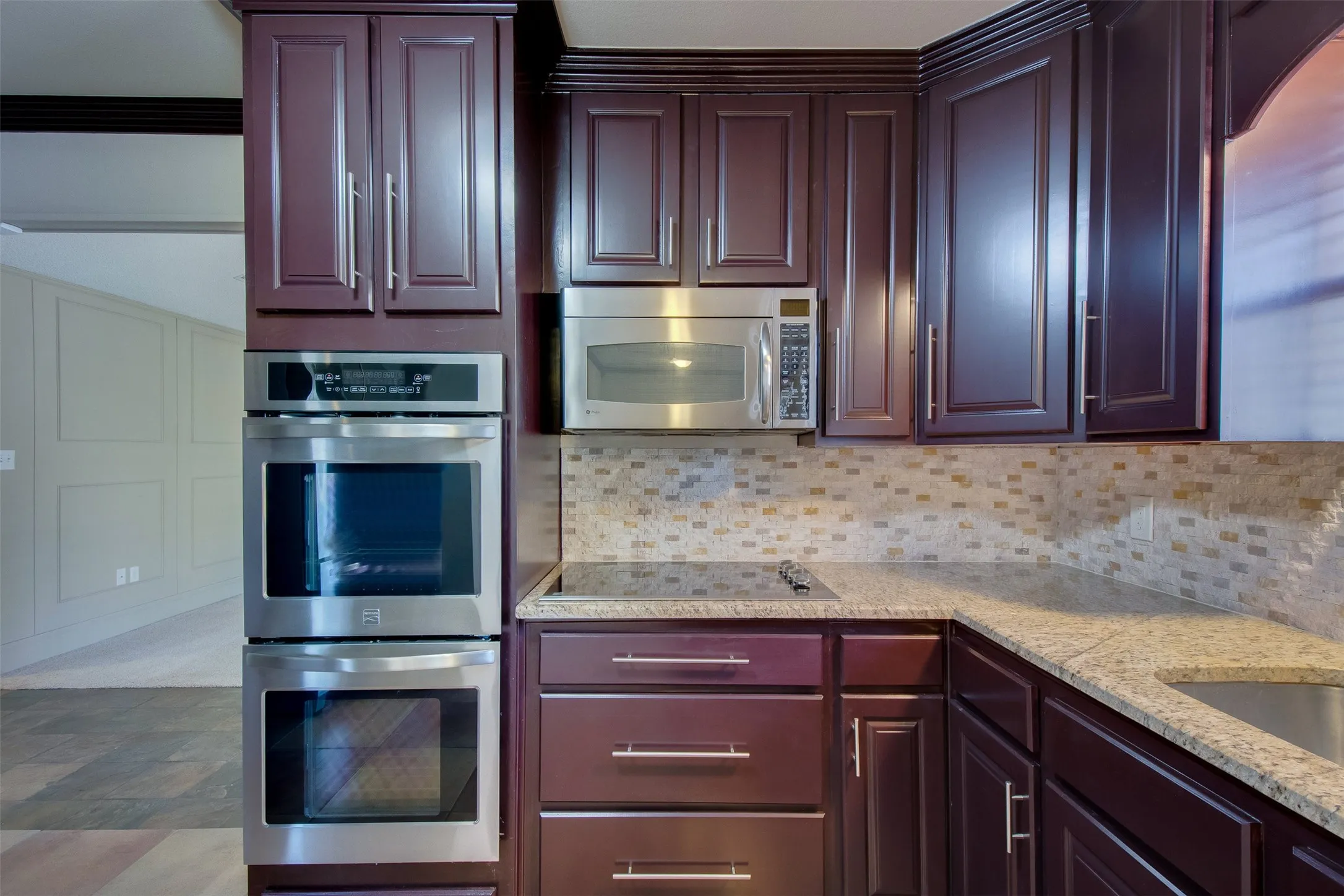 Single Family Residence For Rent in Tarrant County , 5605 Trails Edge Drive, Arlington, Texas 76017, 3 Bedroom, 2 Bathroom, 2 Garage spaces, 1,756 Sqft, built in 1978, mls#21408674, Real Estate Agent in Arlington, Homes For Rent in Tarrant county, Homes For Rent in Arlington, Realtor in Arlington Texas, Real Estate Brokerage Independent Realty Texas, Luminita Cordes Realtor
