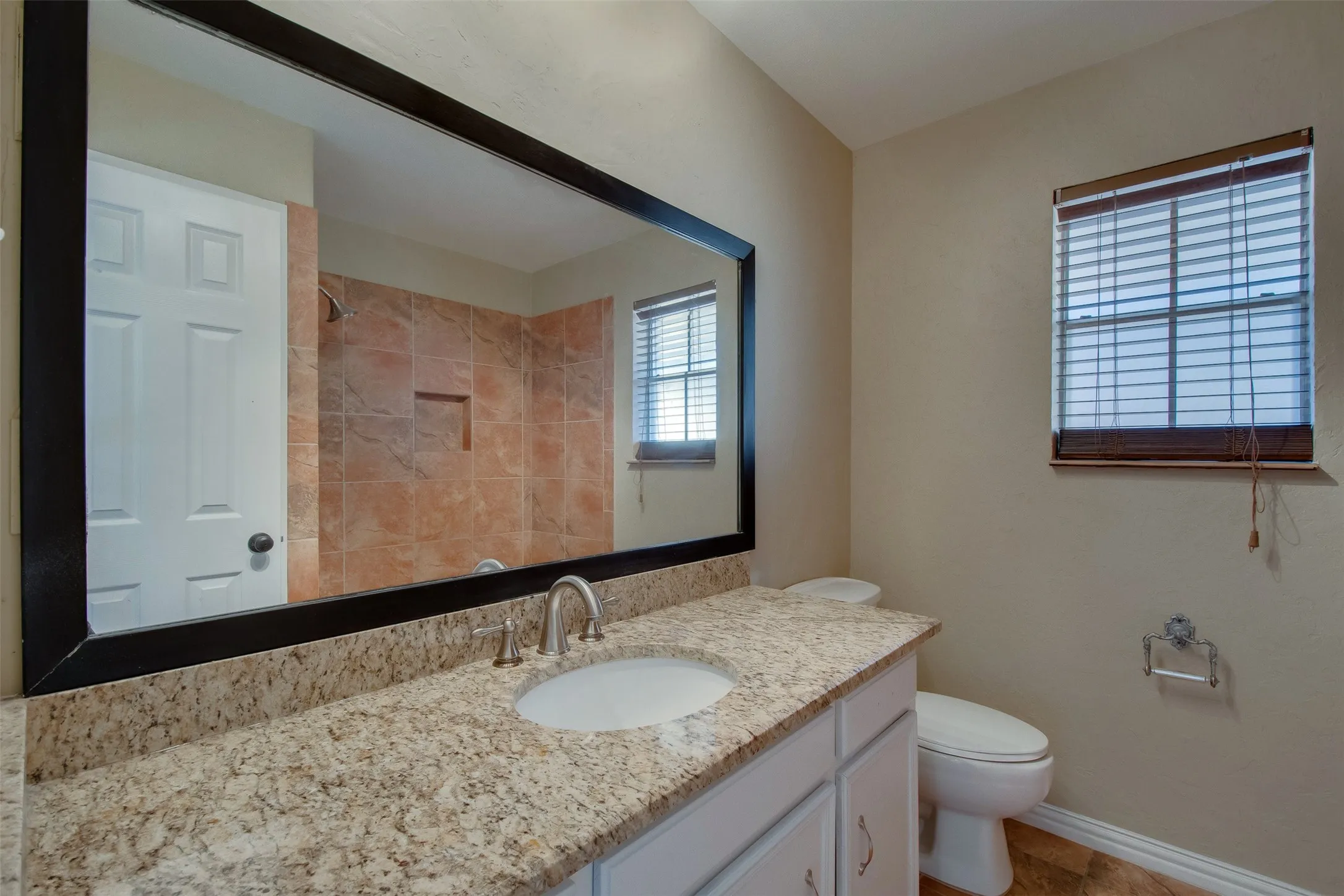 Single Family Residence For Rent in Tarrant County , 5605 Trails Edge Drive, Arlington, Texas 76017, 3 Bedroom, 2 Bathroom, 2 Garage spaces, 1,756 Sqft, built in 1978, mls#21408674, Real Estate Agent in Arlington, Homes For Rent in Tarrant county, Homes For Rent in Arlington, Realtor in Arlington Texas, Real Estate Brokerage Independent Realty Texas, Luminita Cordes Realtor