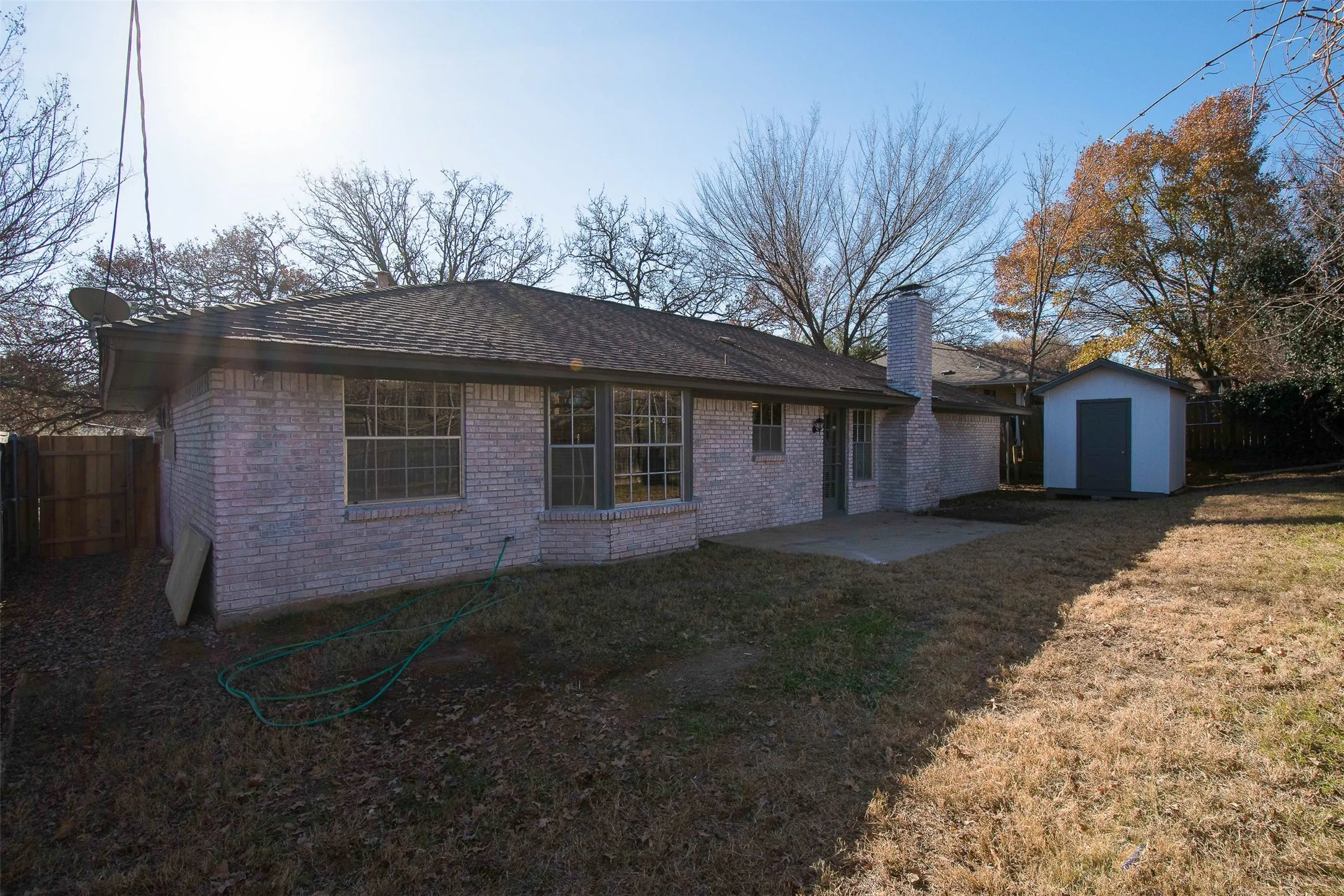 Single Family Residence For Rent in Tarrant County , 5605 Trails Edge Drive, Arlington, Texas 76017, 3 Bedroom, 2 Bathroom, 2 Garage spaces, 1,756 Sqft, built in 1978, mls#21408674, Real Estate Agent in Arlington, Homes For Rent in Tarrant county, Homes For Rent in Arlington, Realtor in Arlington Texas, Real Estate Brokerage Independent Realty Texas, Luminita Cordes Realtor
