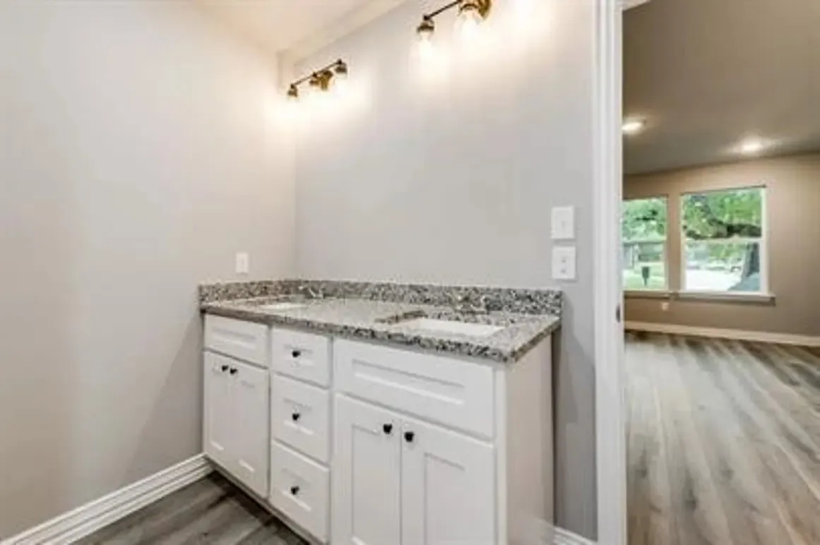 Single Family Residence For Rent in Grayson County , 1118 Oak Drive, Denison, Texas 75020, 4 Bedroom, 3 Bathroom, 2 Garage spaces, 1,768 Sqft, built in 2022, mls#21408676, Real Estate Agent in Denison, Homes For Rent in Grayson county, Homes For Rent in Denison, Realtor in Denison Texas, Real Estate Brokerage Independent Realty Texas, Luminita Cordes Realtor