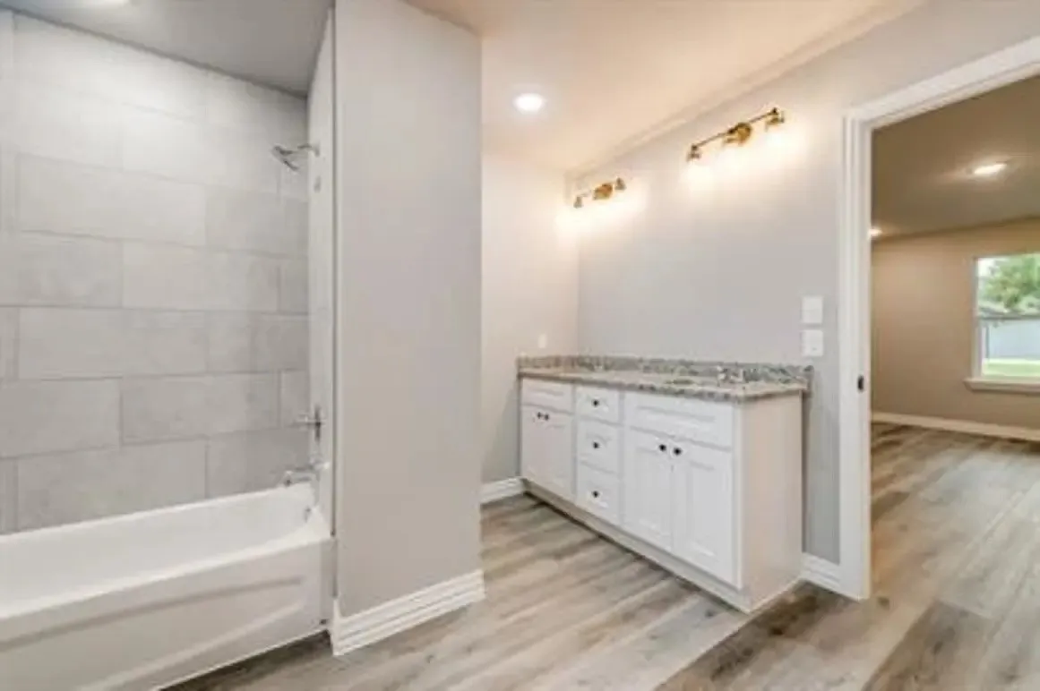 Single Family Residence For Rent in Grayson County , 1118 Oak Drive, Denison, Texas 75020, 4 Bedroom, 3 Bathroom, 2 Garage spaces, 1,768 Sqft, built in 2022, mls#21408676, Real Estate Agent in Denison, Homes For Rent in Grayson county, Homes For Rent in Denison, Realtor in Denison Texas, Real Estate Brokerage Independent Realty Texas, Luminita Cordes Realtor